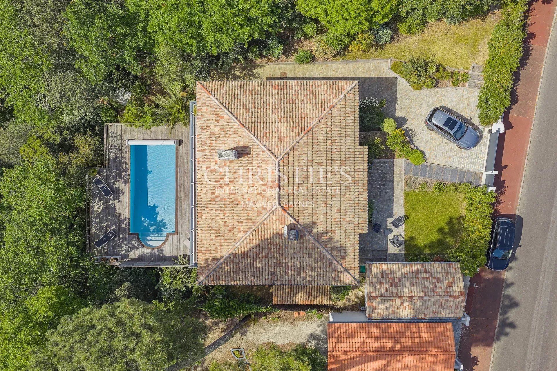 5 Bedroom Villa/Townhouse's Image 12