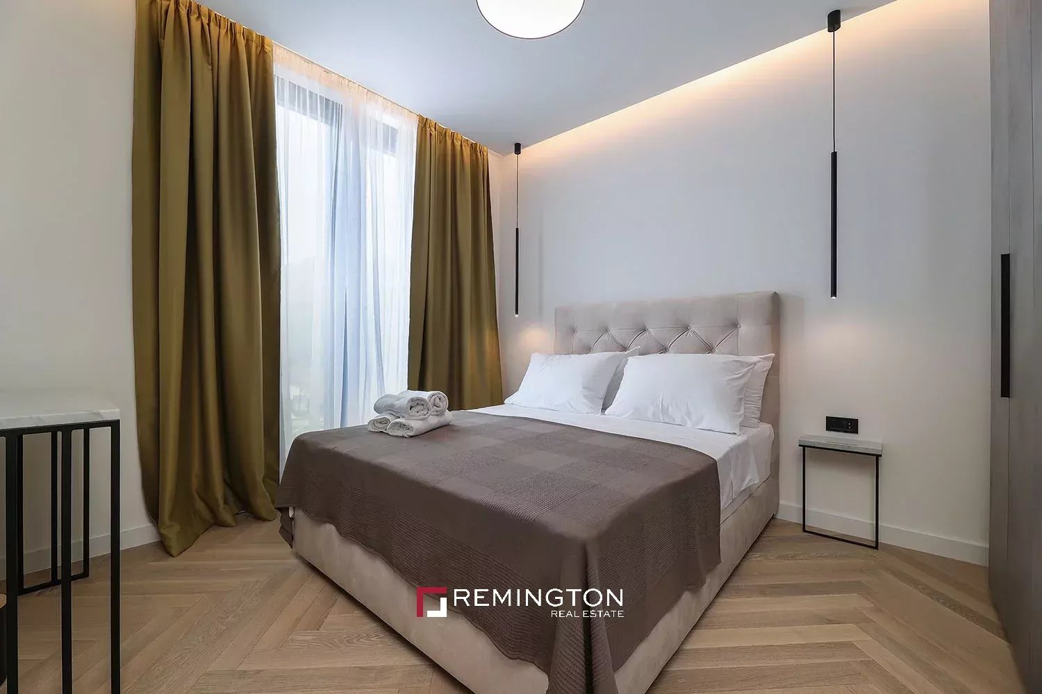 4 Bedroom Villa/Townhouse's Image 9