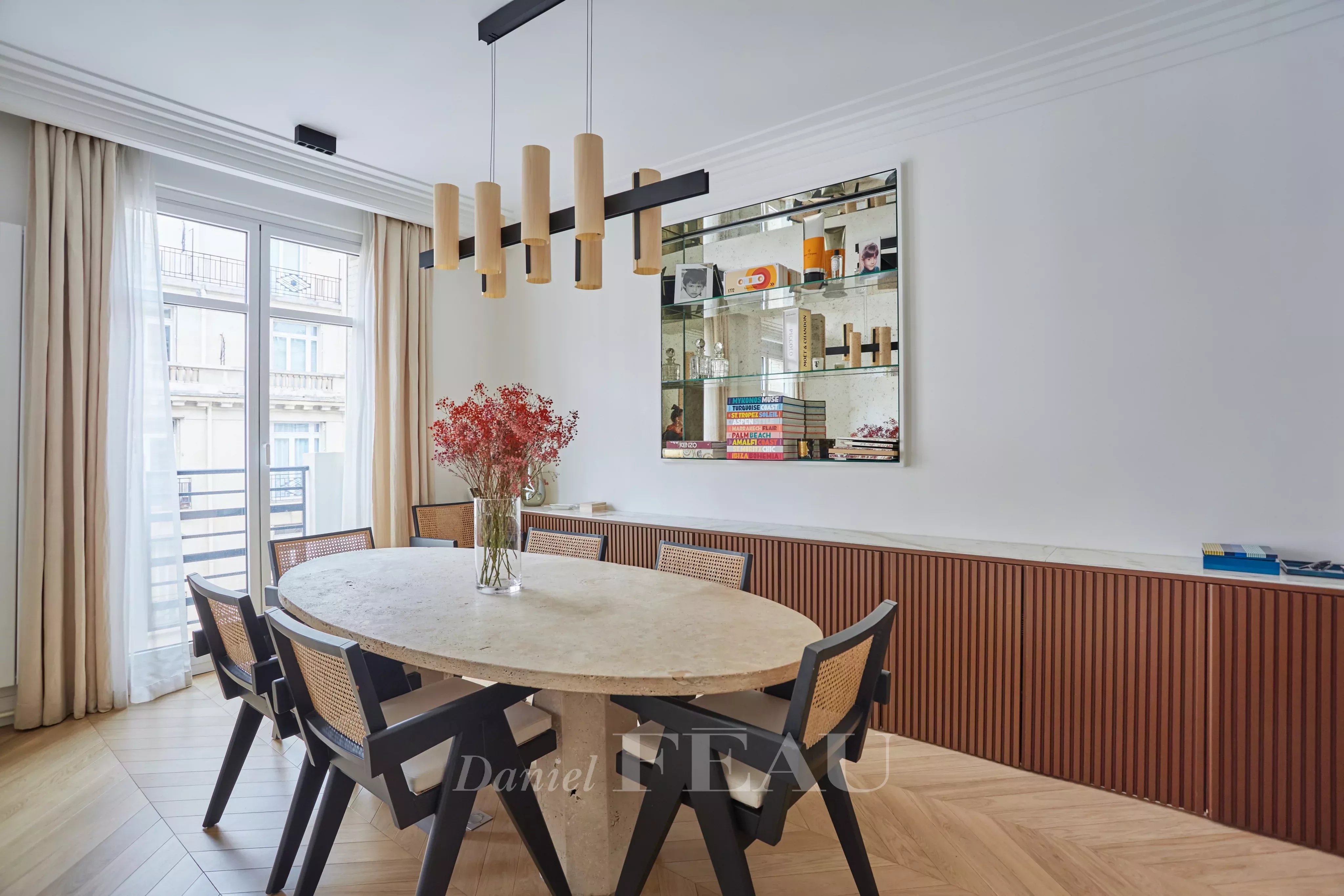 Sale Apartment Paris 16th