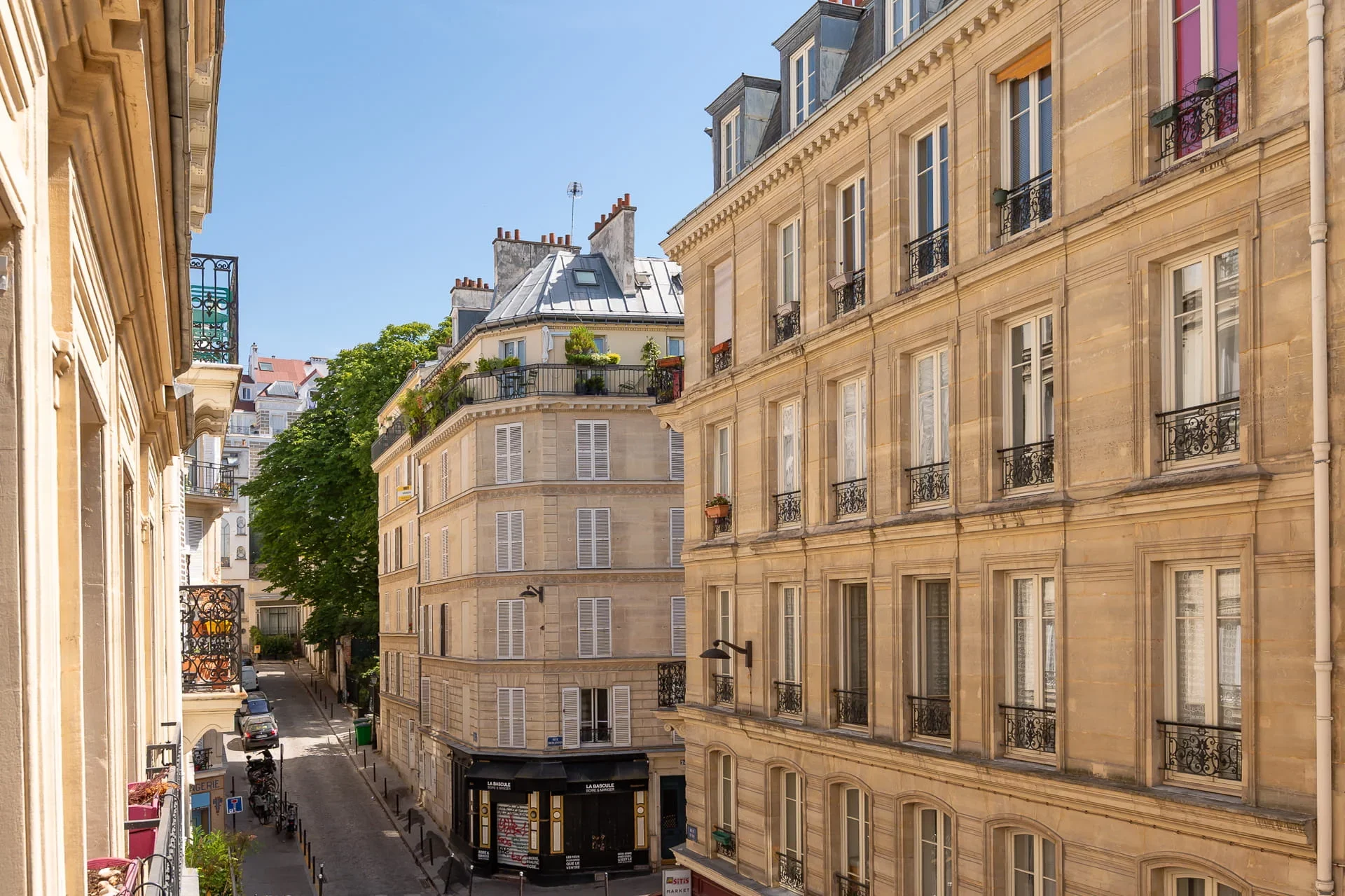 Paris 18e - MONTMARTRE / ABBESSES