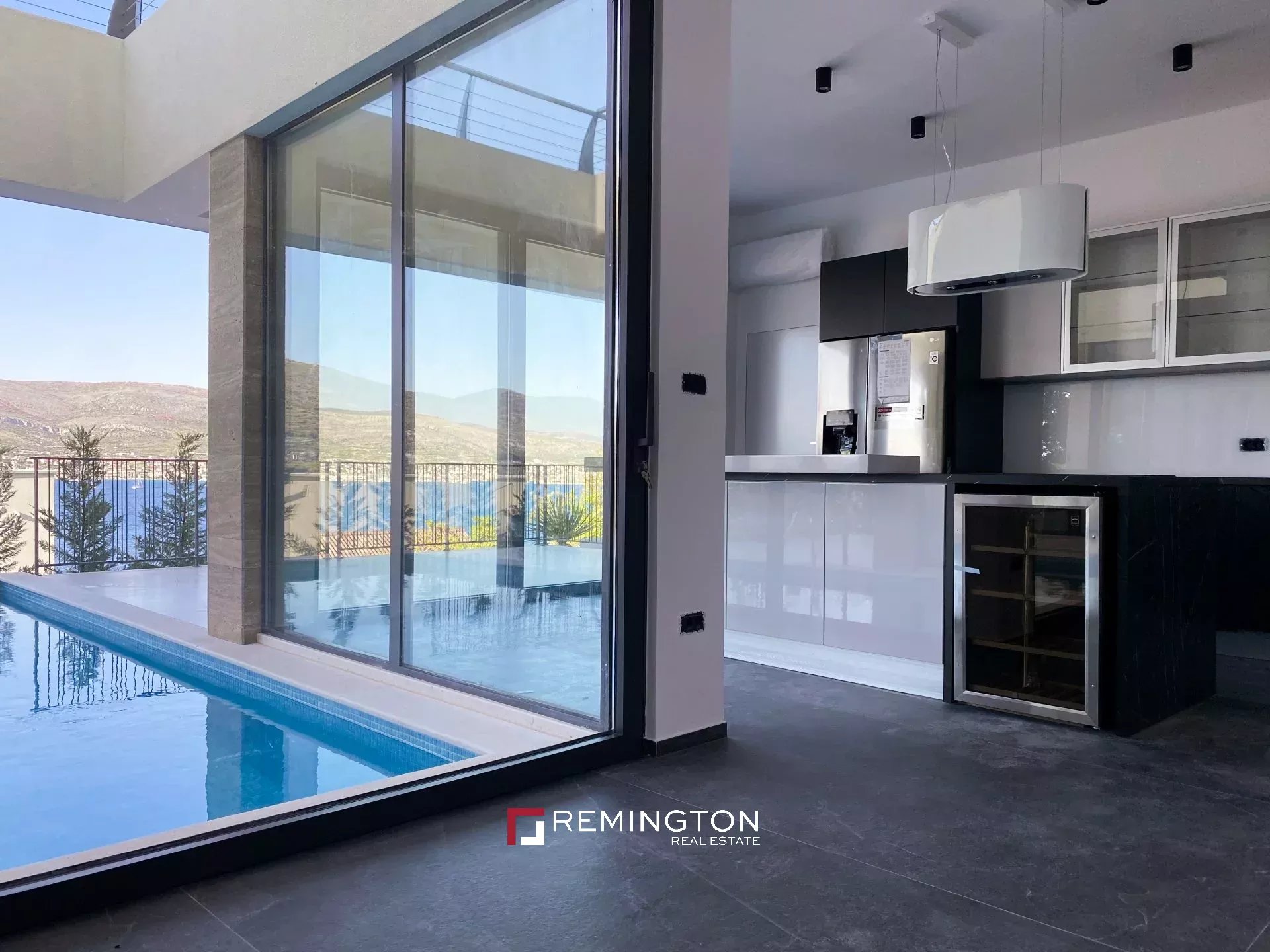 5 Bedroom Villa/Townhouse's Image 9