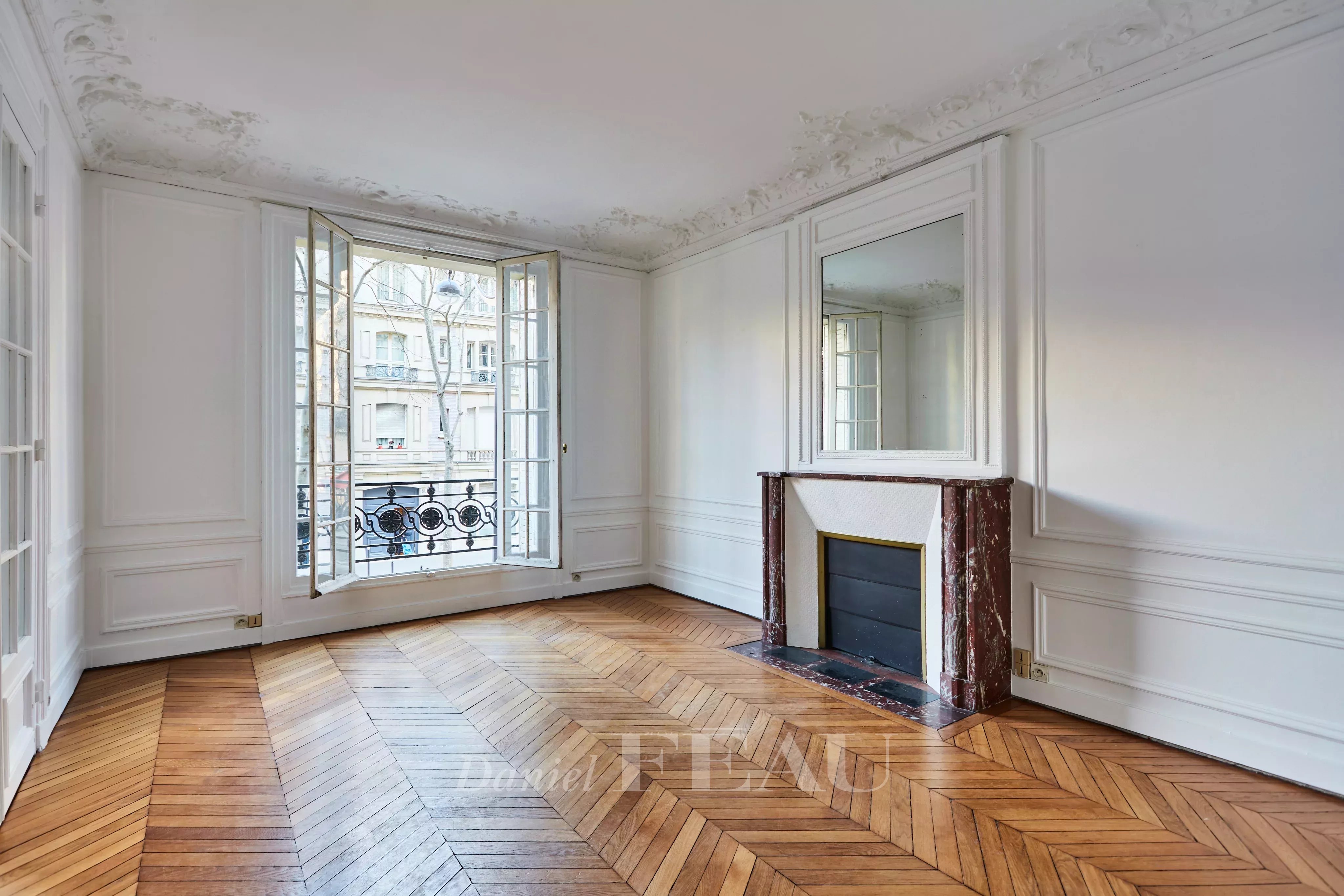 Sale Apartment Paris 7th