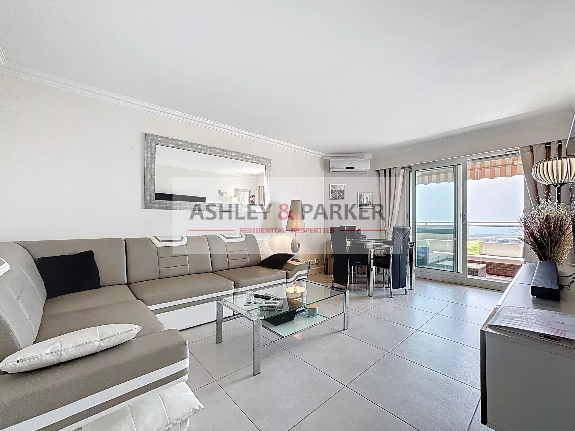 2-ROOM APARTMENT