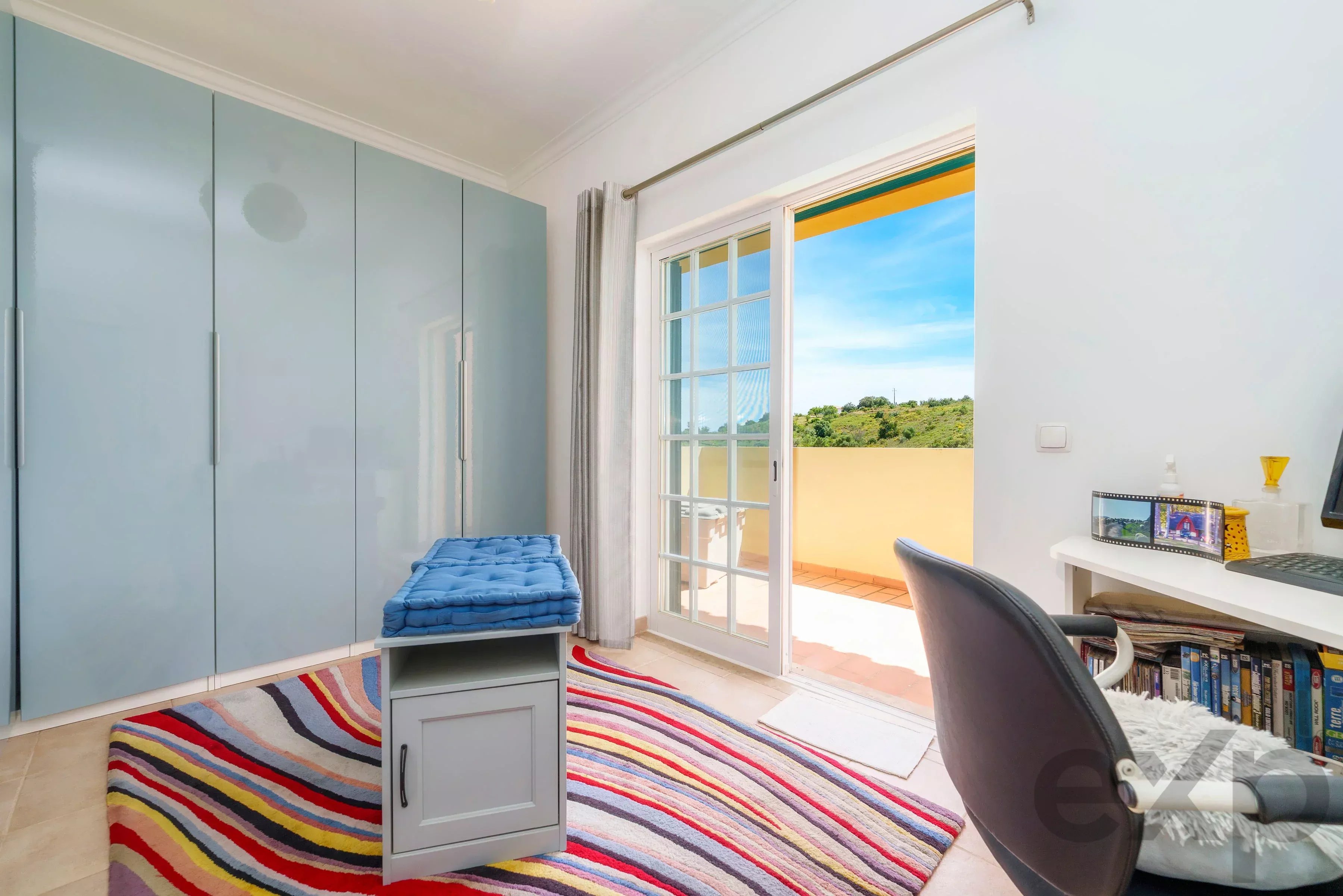 A fantastic, charming 4-bedroom villa with a garden and swimming pool on the outskirts of Olhão 87006245 image 28