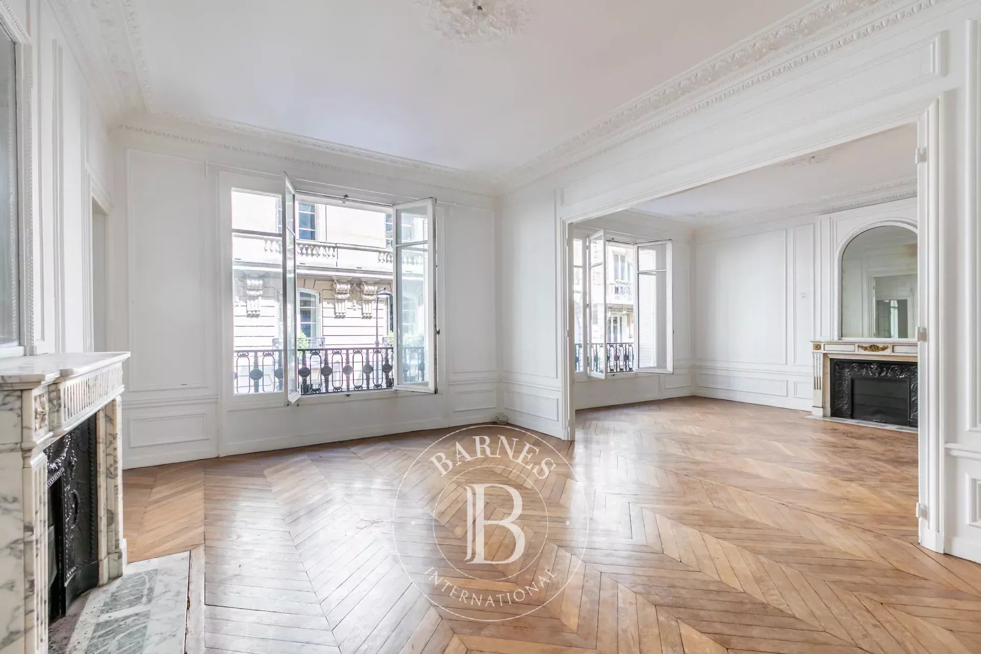 Exclusive Paris 16 - OECD - 4-bedroom family apartment