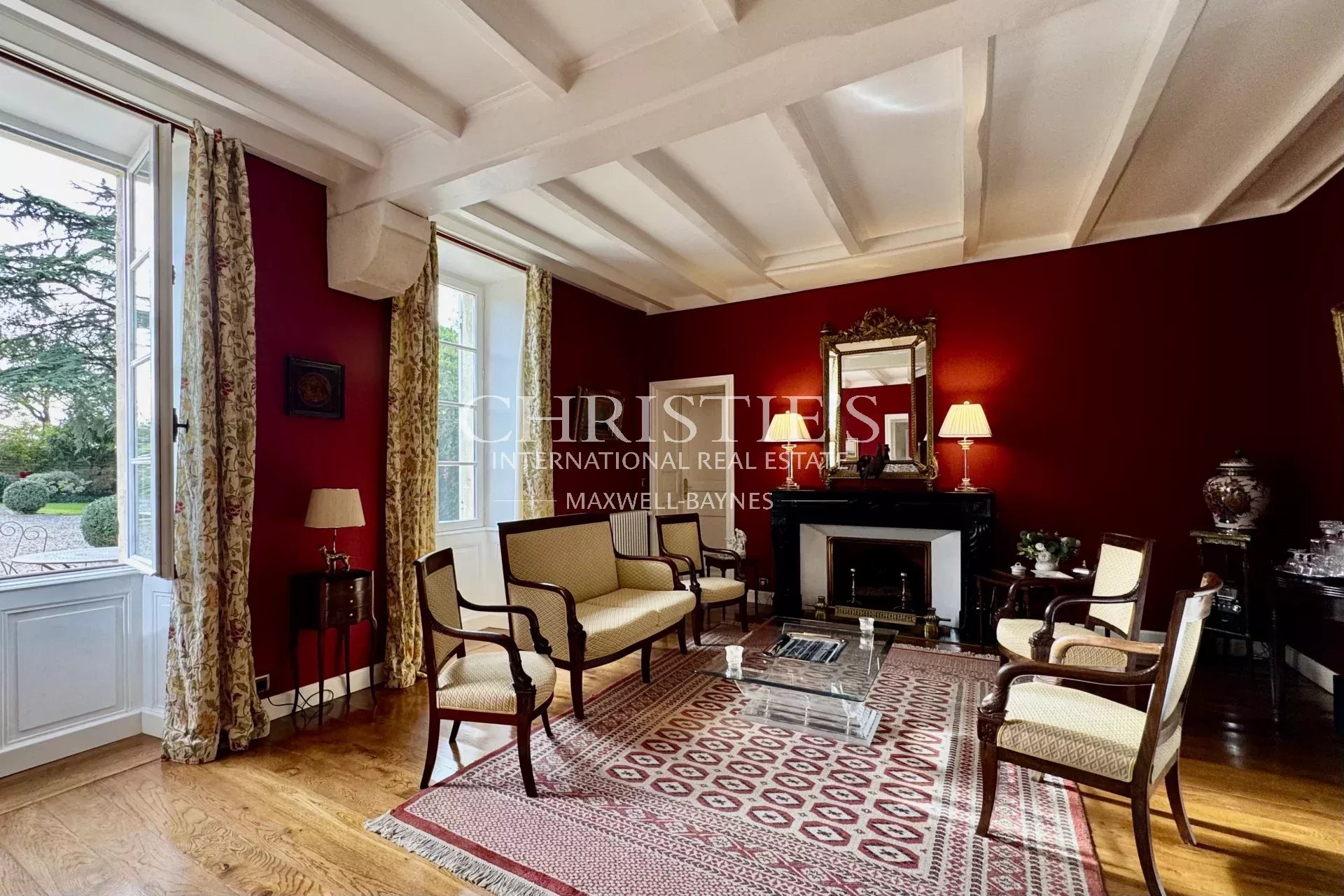 6 Bedroom Villa/Townhouse's Image 12