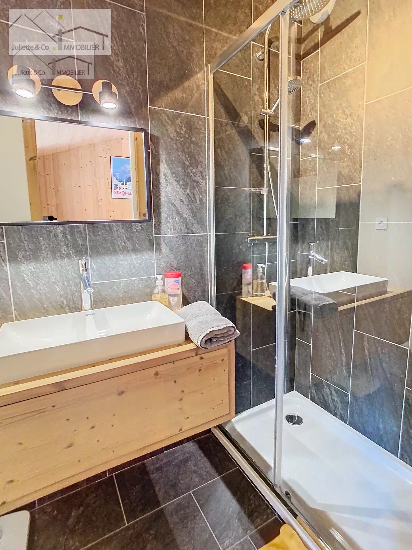 Photo of Chamonix F4 a stone's throw from the city center, completely renovated