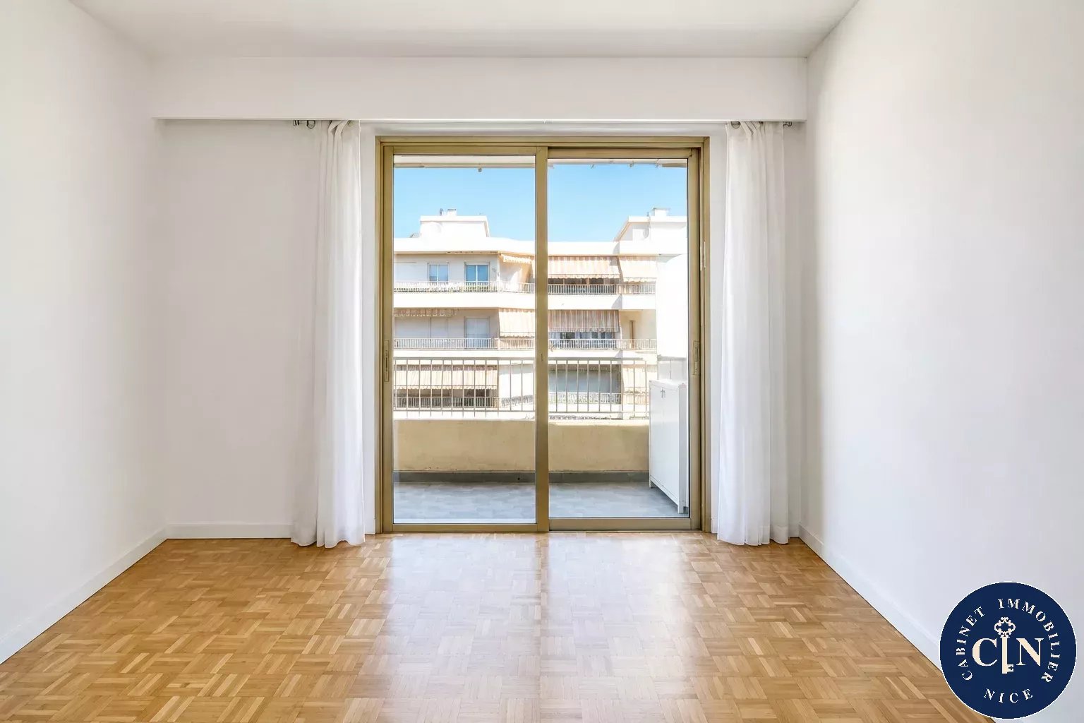 4 pièces 80 m² - Terrasses traversantes plein sud - Parc Impérial — photo 9