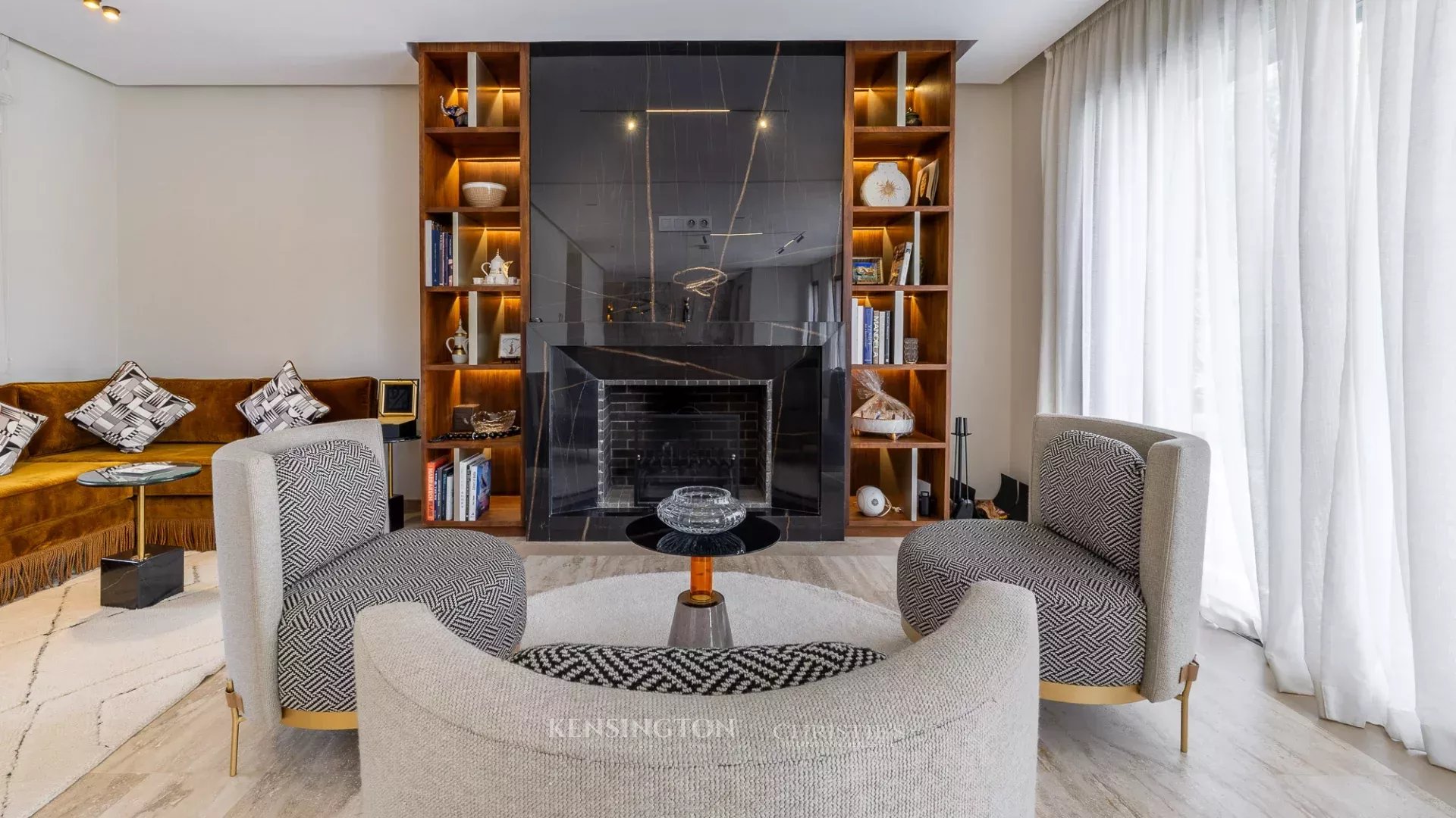 4 Bedroom Villa/Townhouse's Image 5