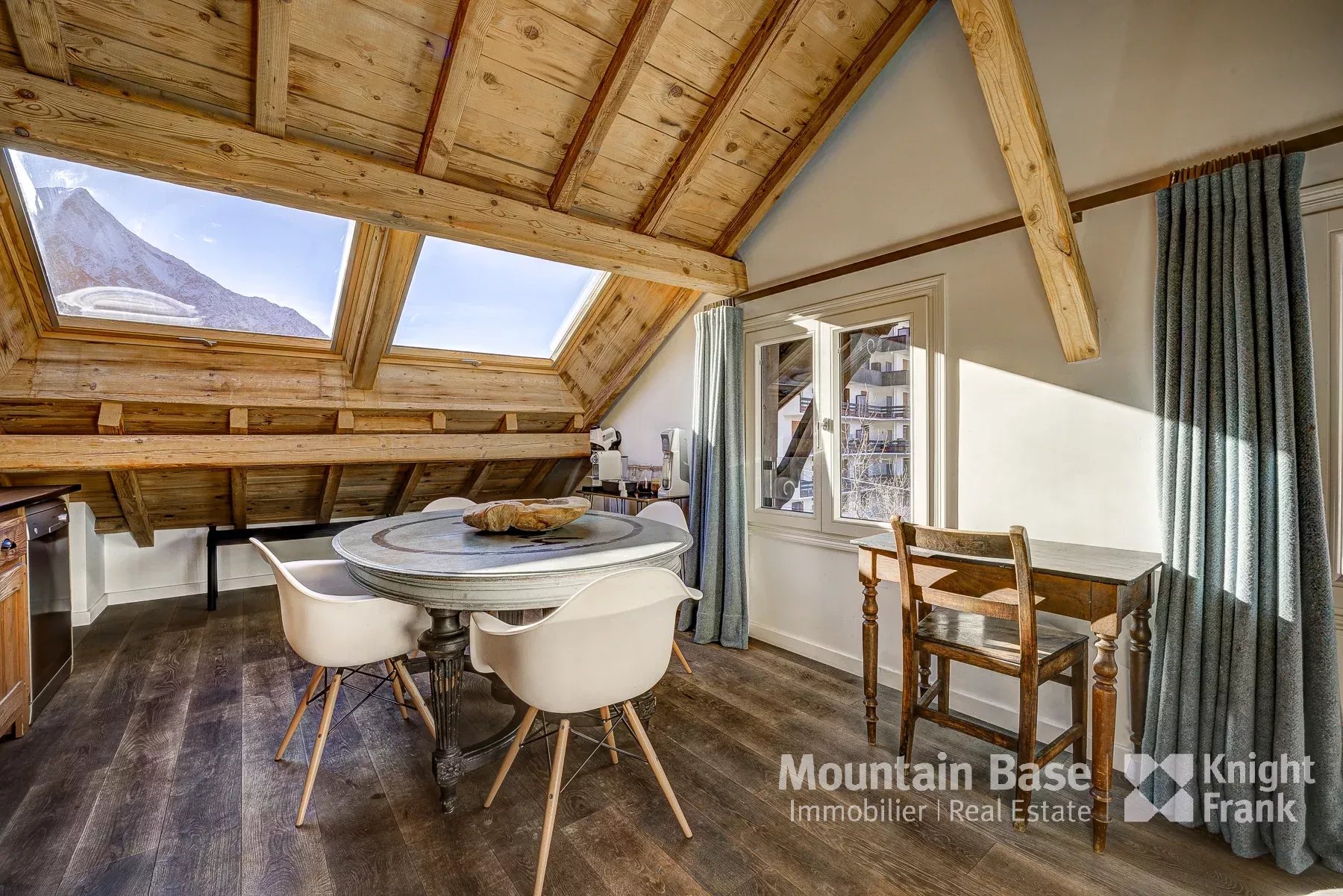 Photo of A beautifully renovated, 6-bedroom house in central Chamonix