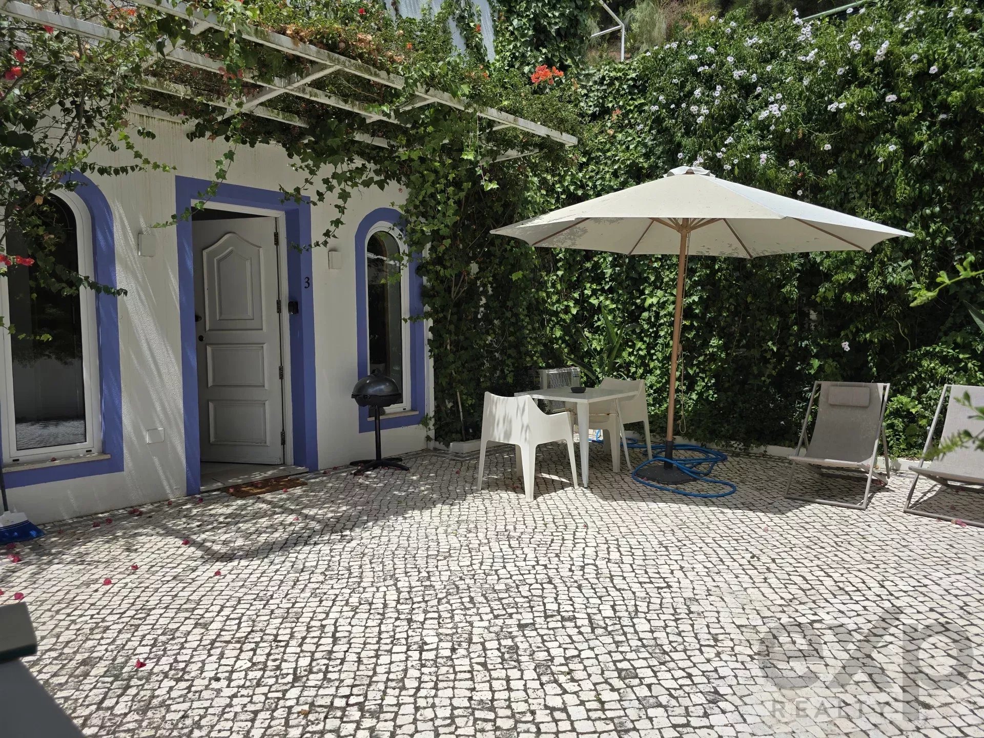 8-Bedroom House/Guesthouse in Praia da Fábrica 8900-057 image 26