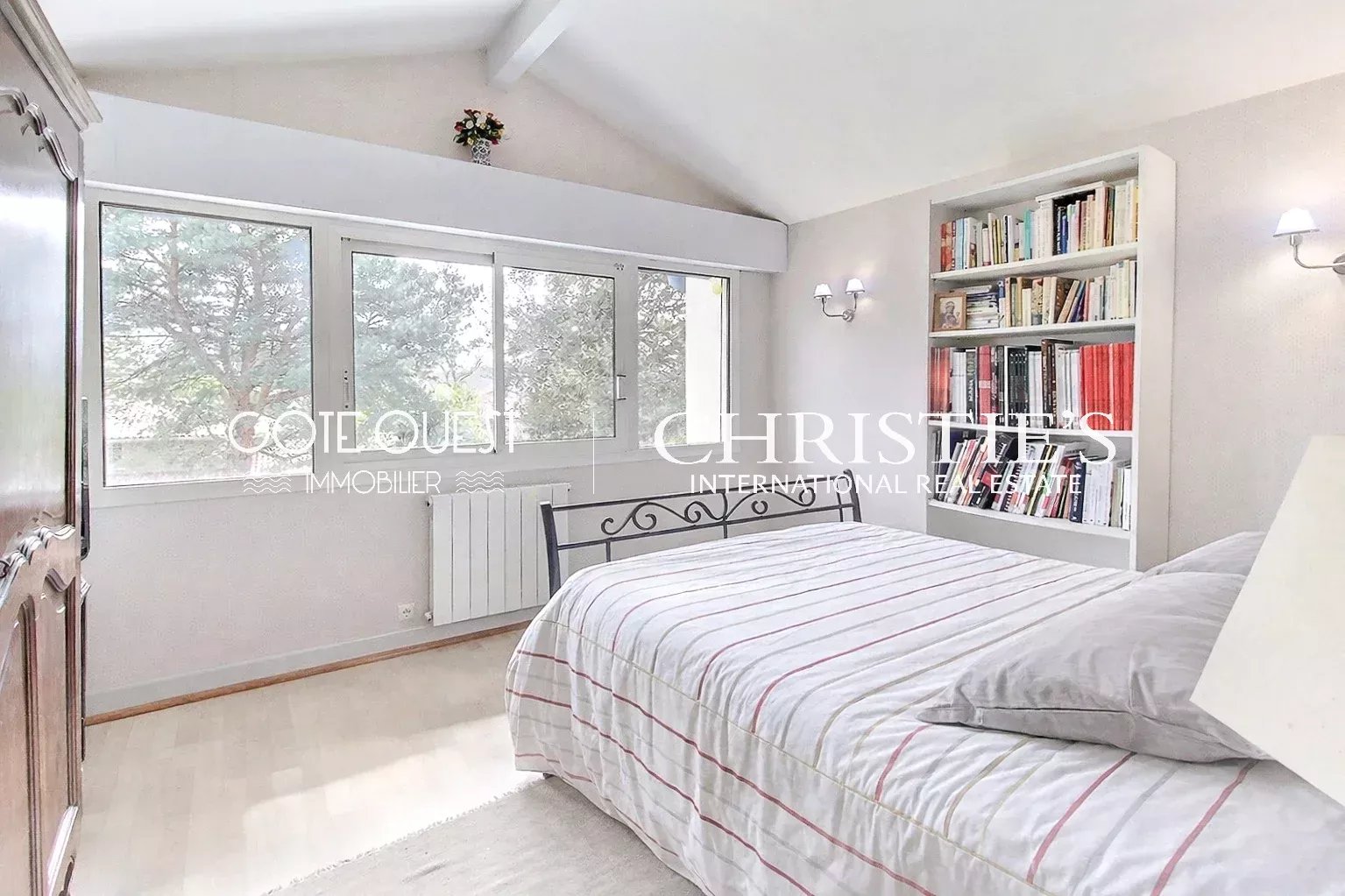 3 Bedroom Villa/Townhouse's Image 10