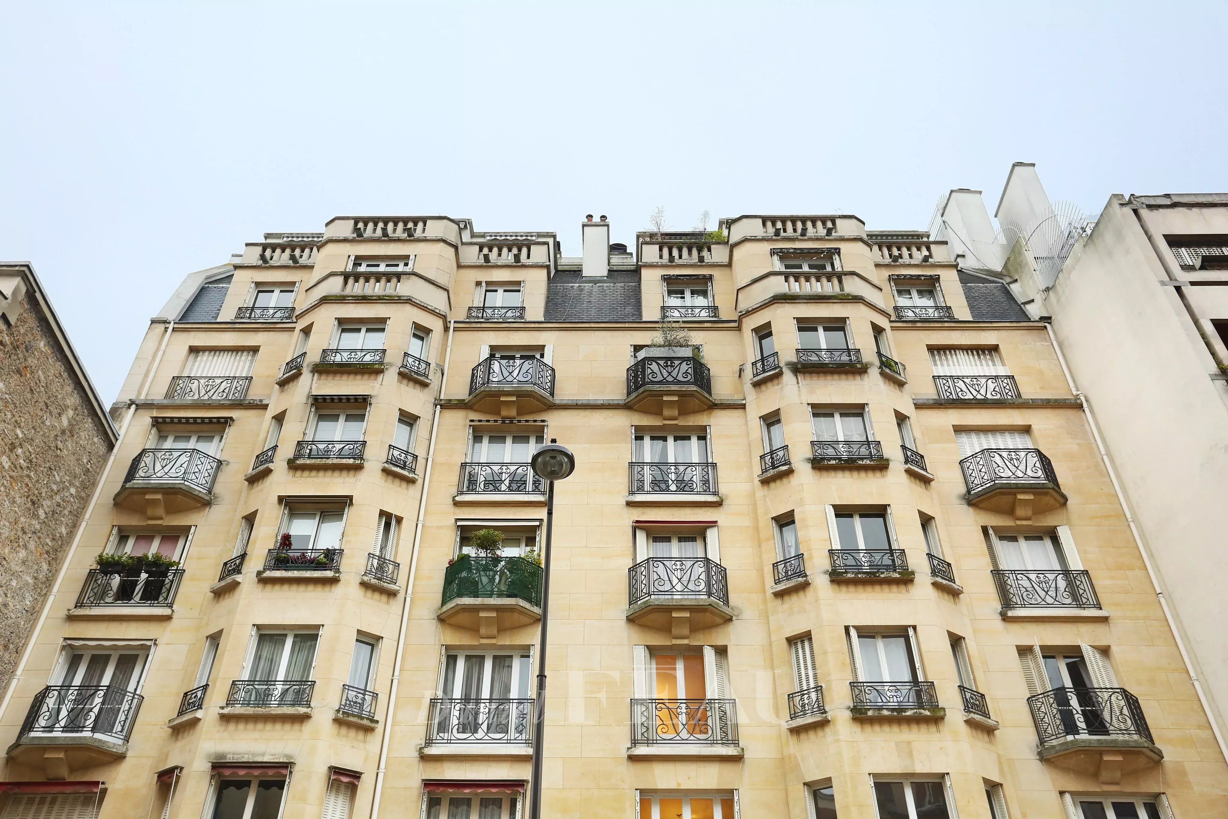Rental Apartment Paris 16th