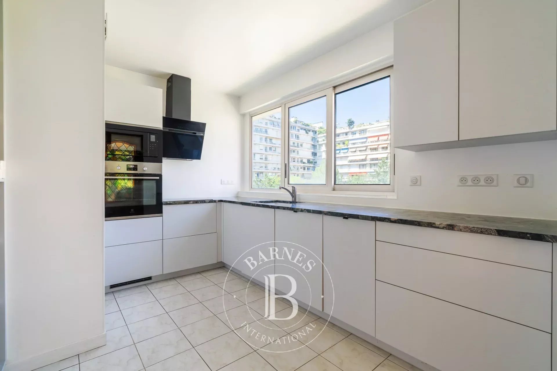 Paris  - Appartement  - picture 8
