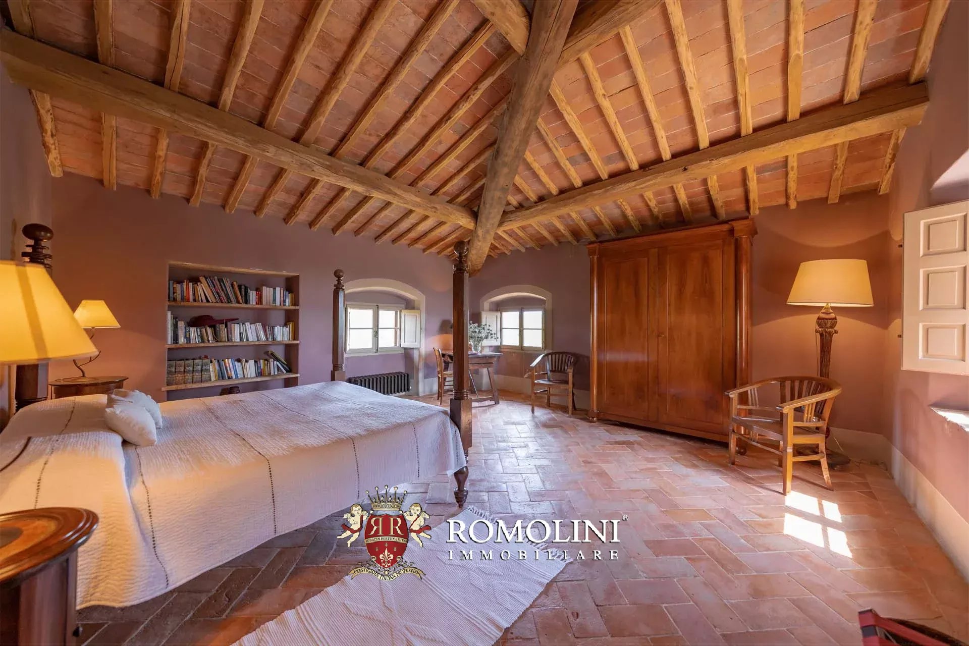 30 Bedroom Villa/Townhouse's Image 64