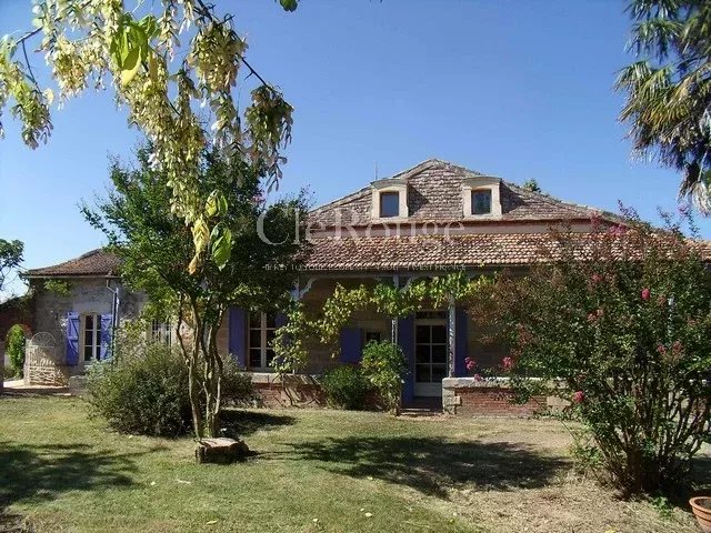 House in Duras - view 1