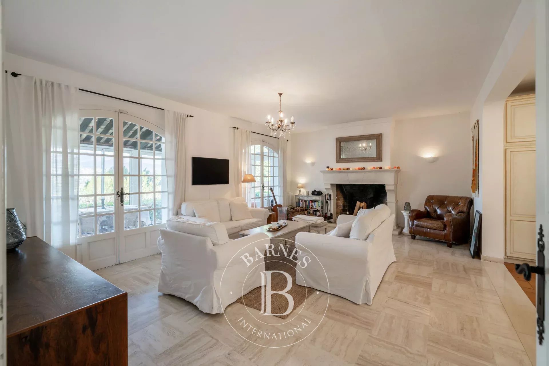 Ev Mougins - picture 4