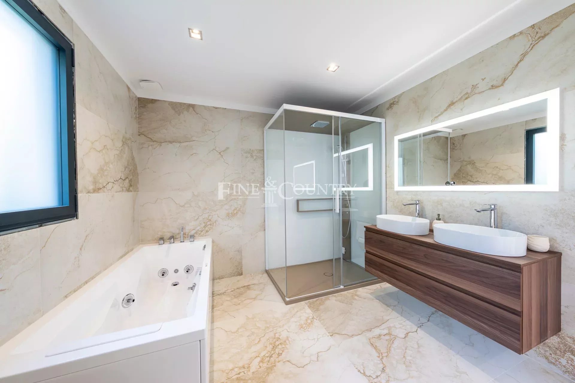 Photo of Villa for sale Cannes with sea view