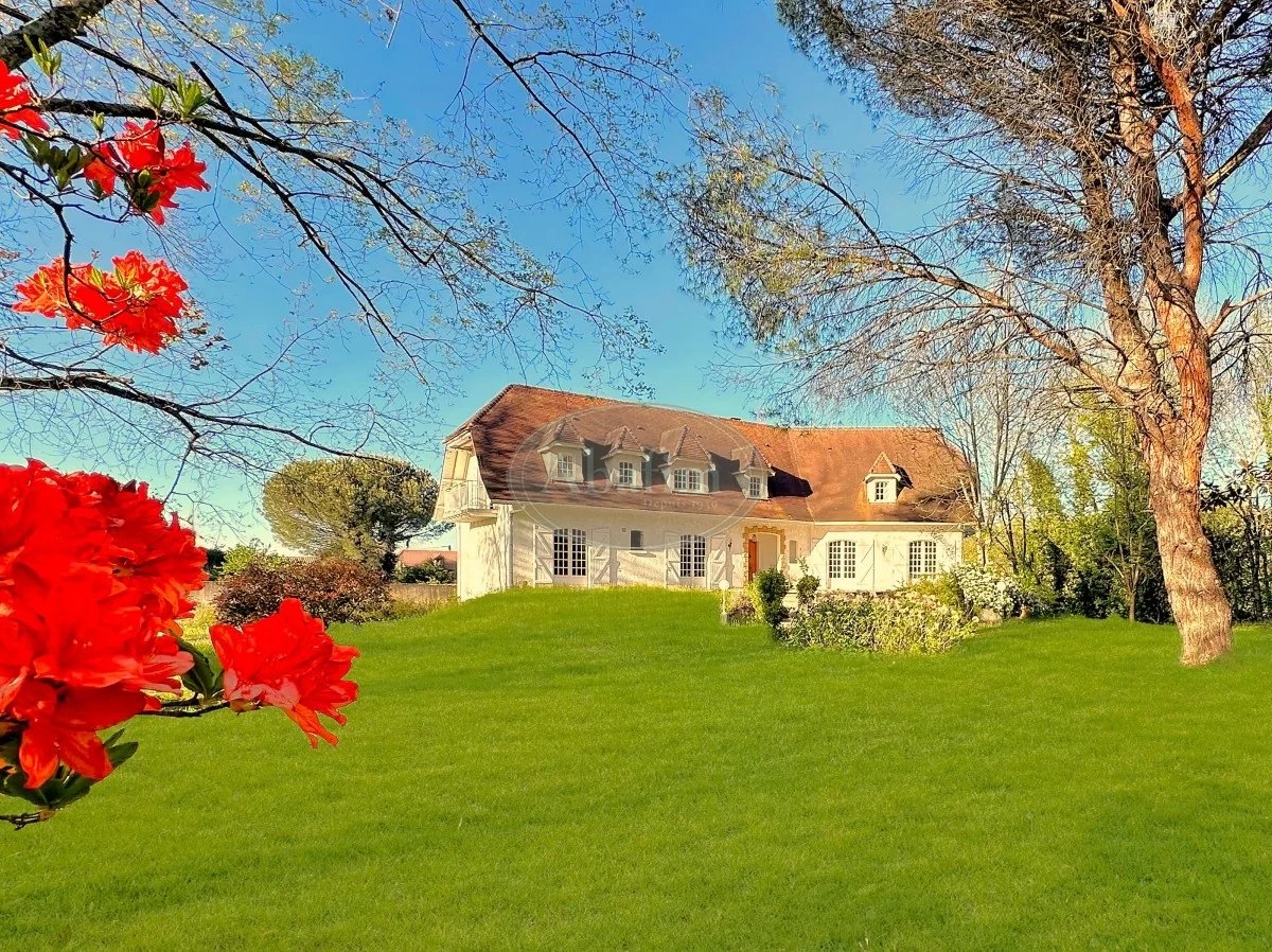 Villa Familiale avec ruisseau