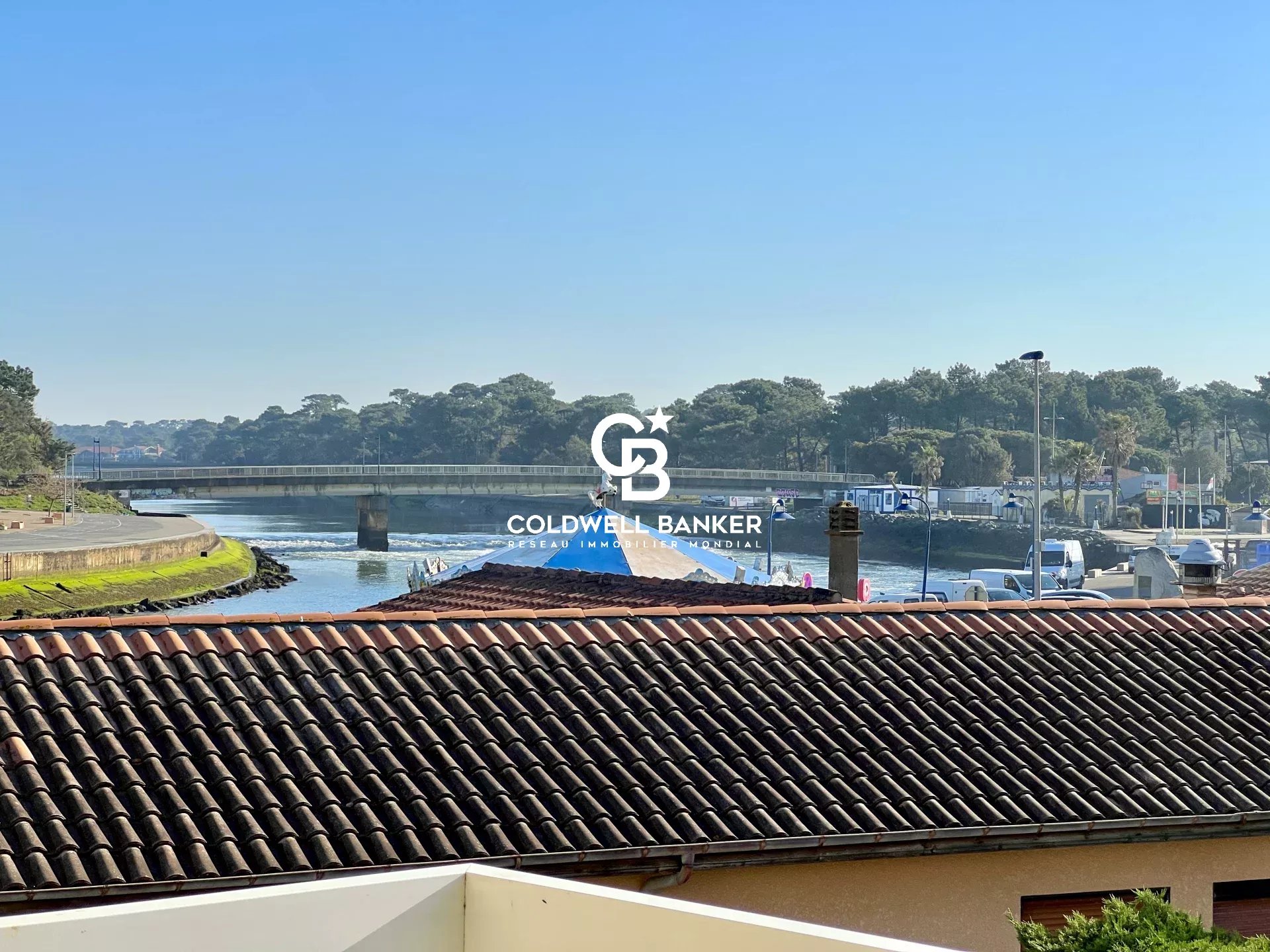 Agence immobilière de Coldwell Banker Surfin Realty