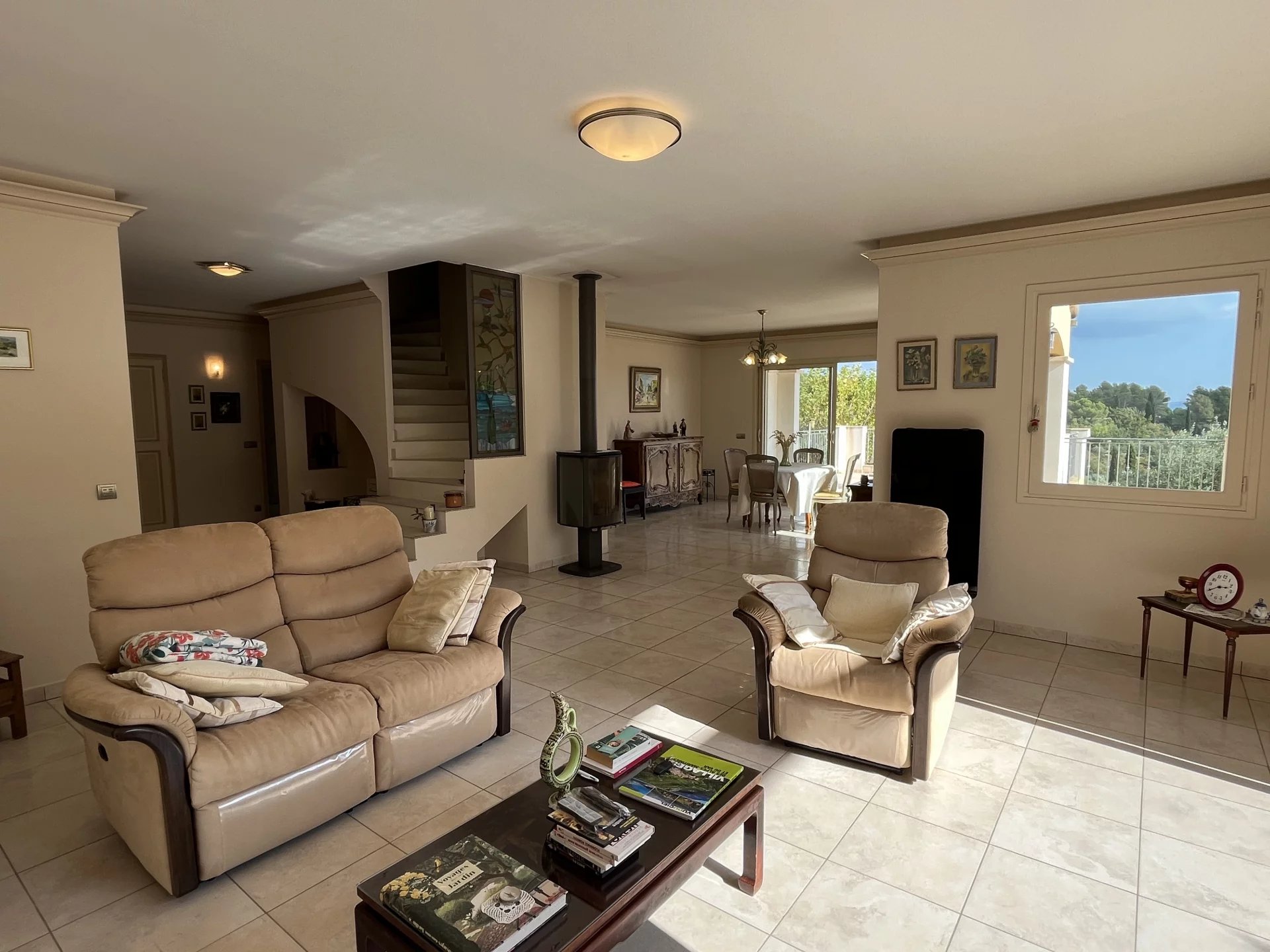 Villa with nice view and independent studio - Seillans