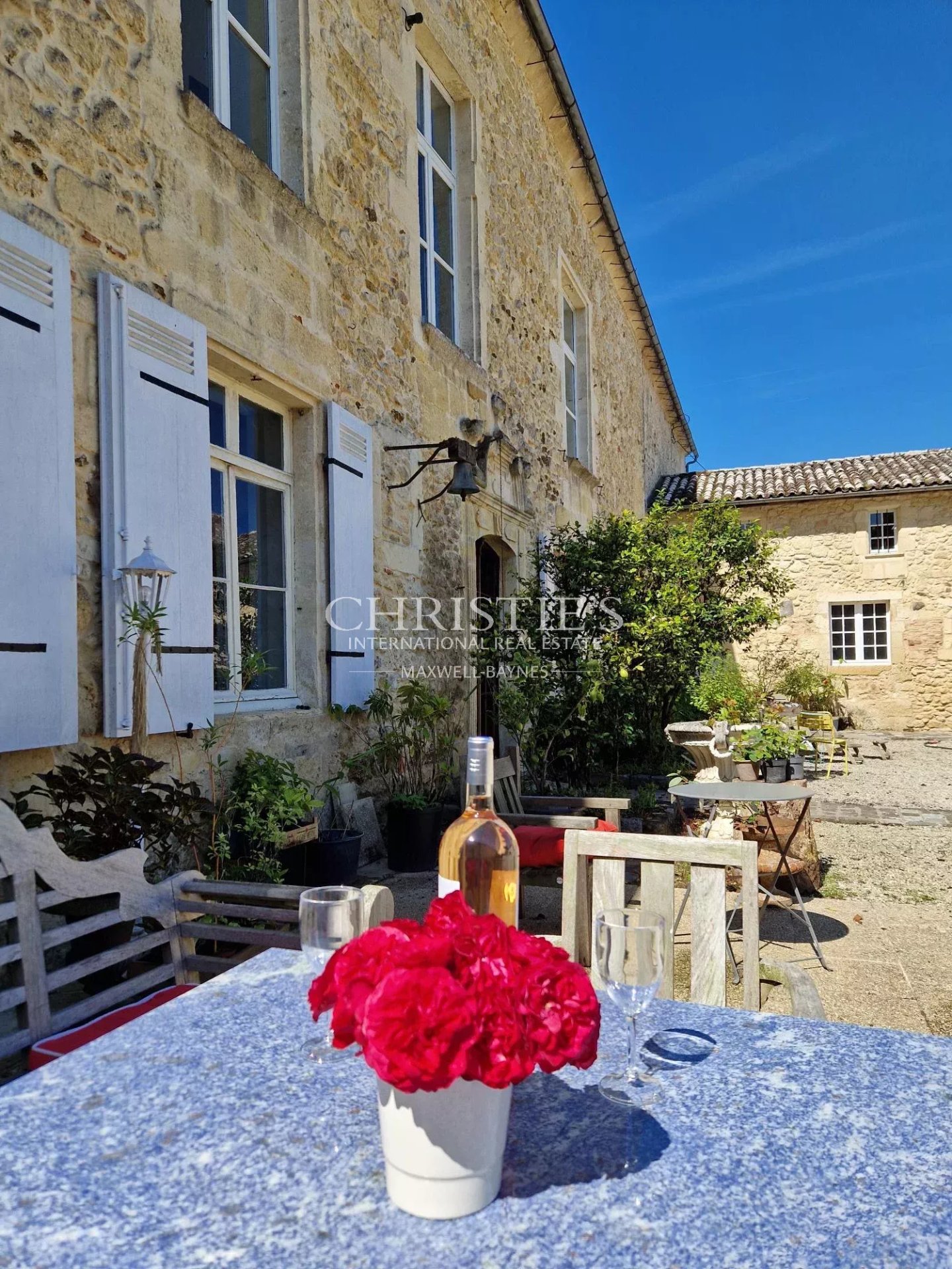 7 Bedroom Vineyard's Image 6
