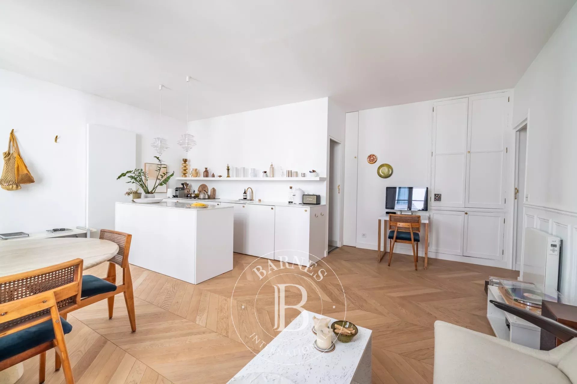 Daire Paris 3ème - picture 8