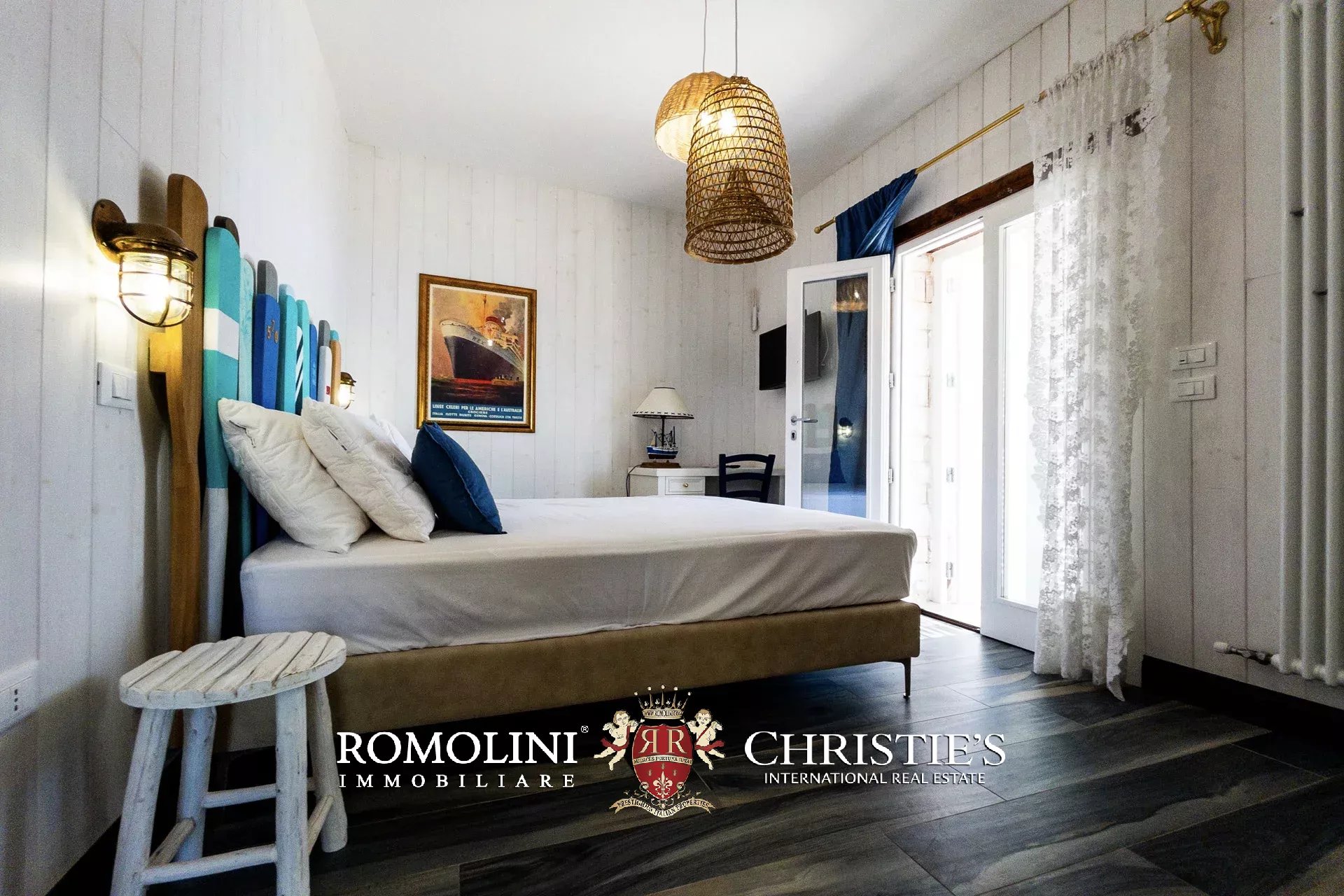 7 Bedroom Villa/Townhouse's Image 35