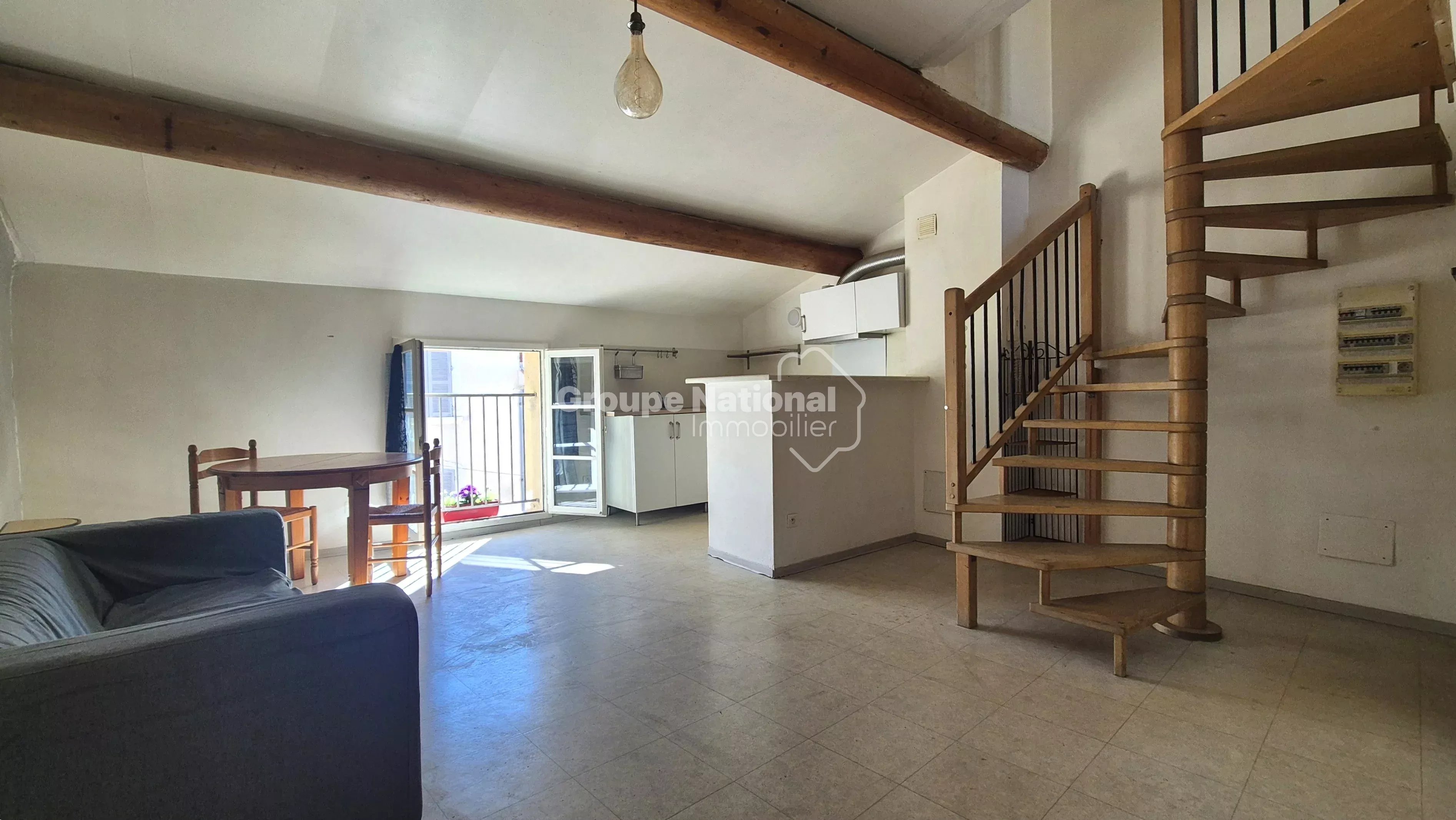 Agence immobilière de 