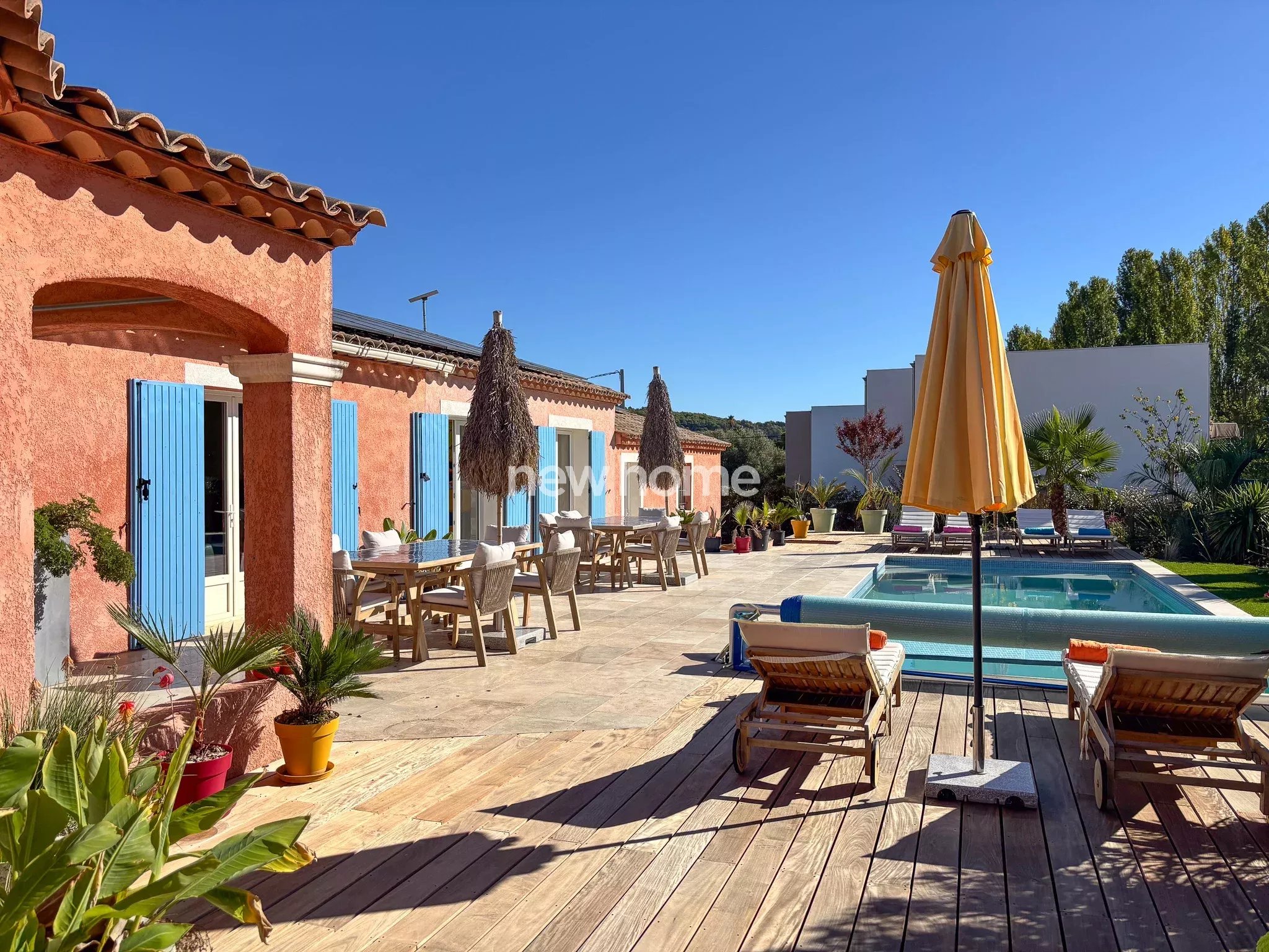 Villa provençale de 214 m²  proche du centre de Lorgues