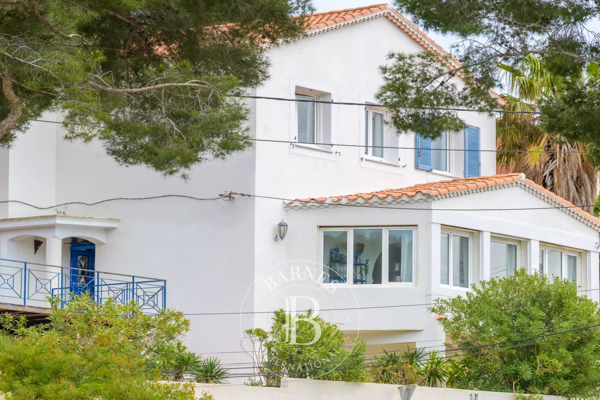 SALE CARRY LE ROUET - PROPERTY SEA VIEW - 2 VILLAS