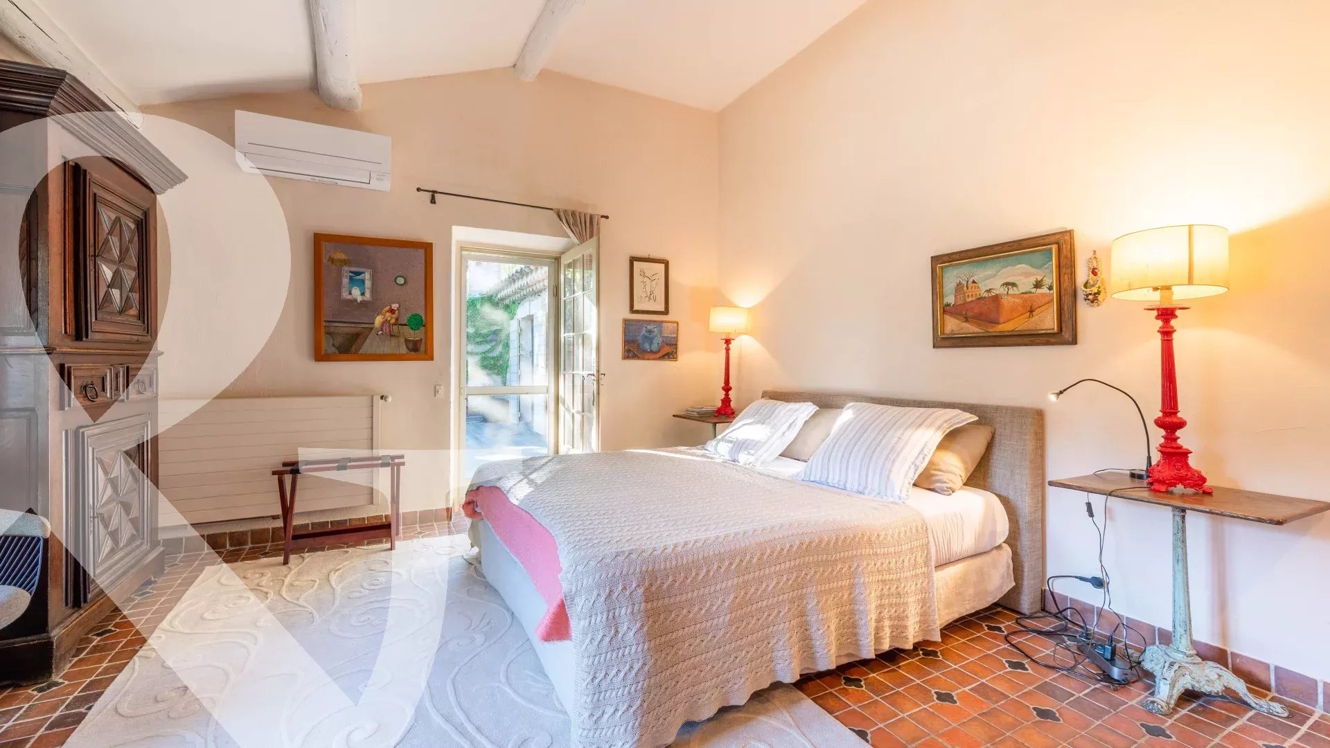 AU COEUR D'UN MAGNIFIQUE PARC BUCOLIQUE