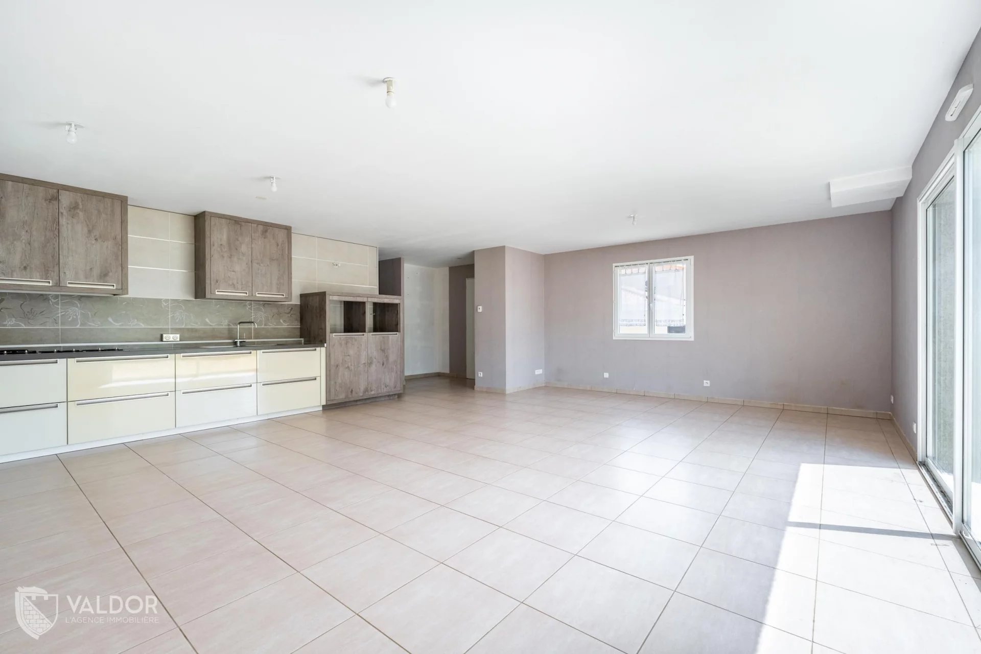 Lucenay - Maison T5 112,5m2 AU CALME