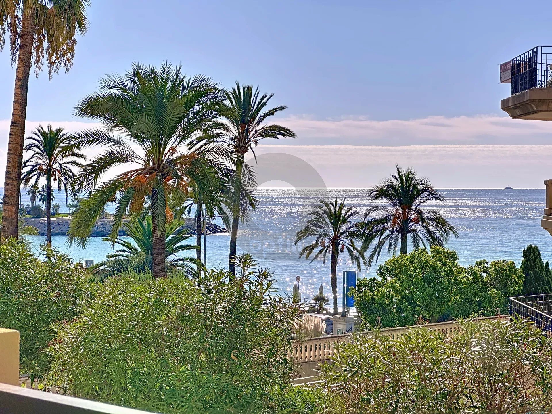 3 LOCALI 81M² CON TERRAZZA CENTRO CITTÀ