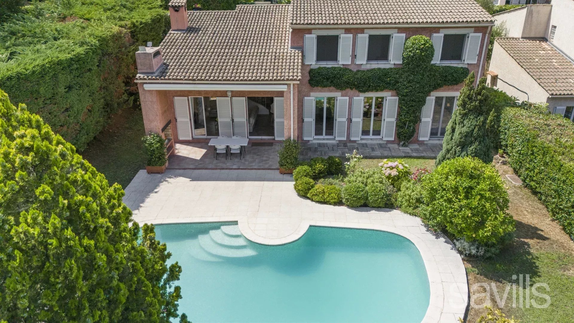 Bright Villa in Vaugrenier