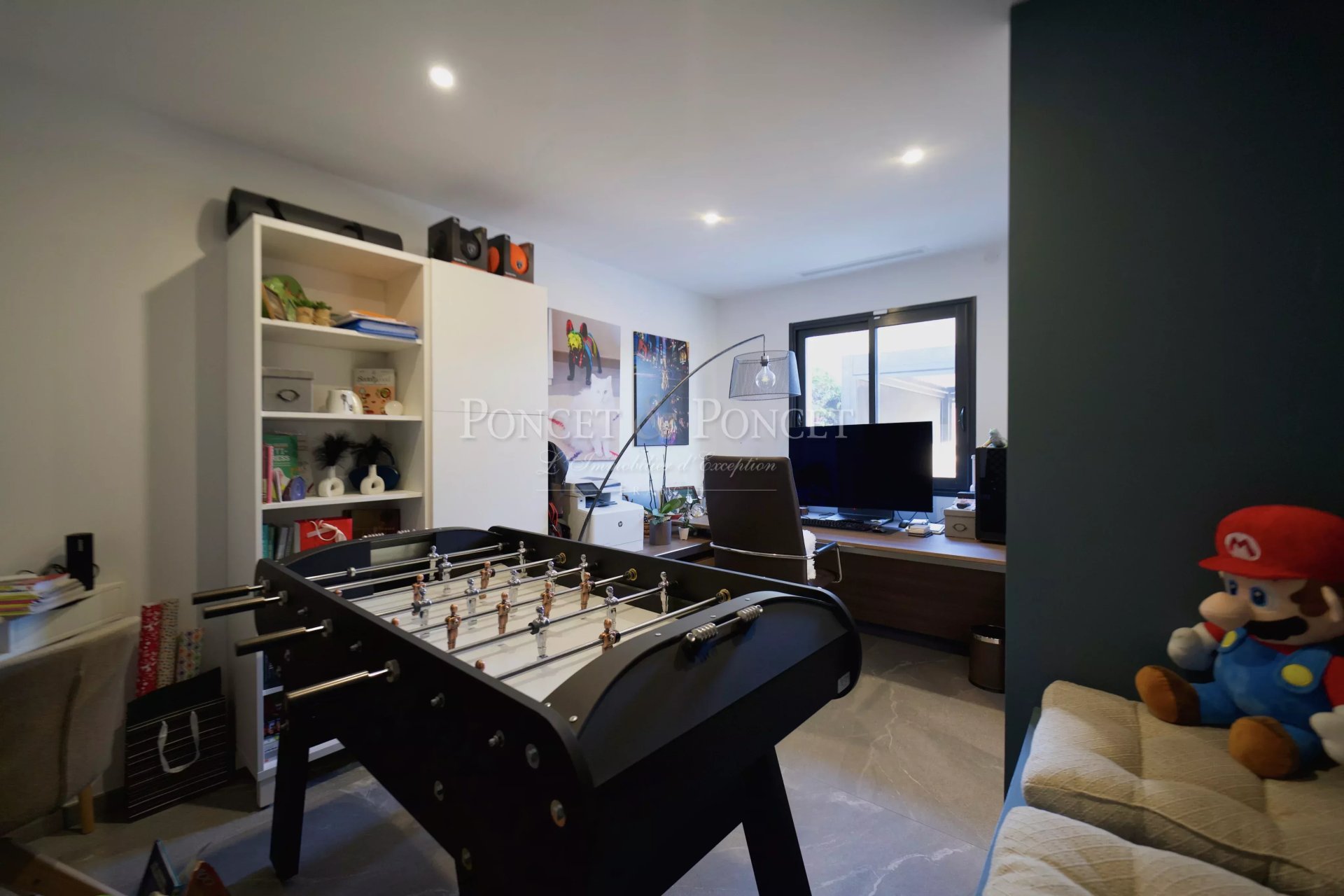 5 Bedroom Villa/Townhouse's Image 16