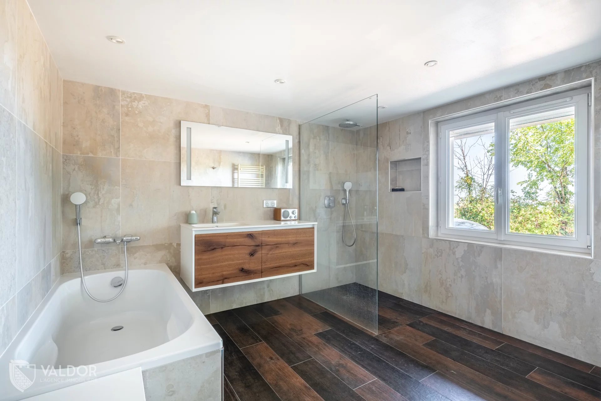Maison de 150 m² de type T6 - Chasselay