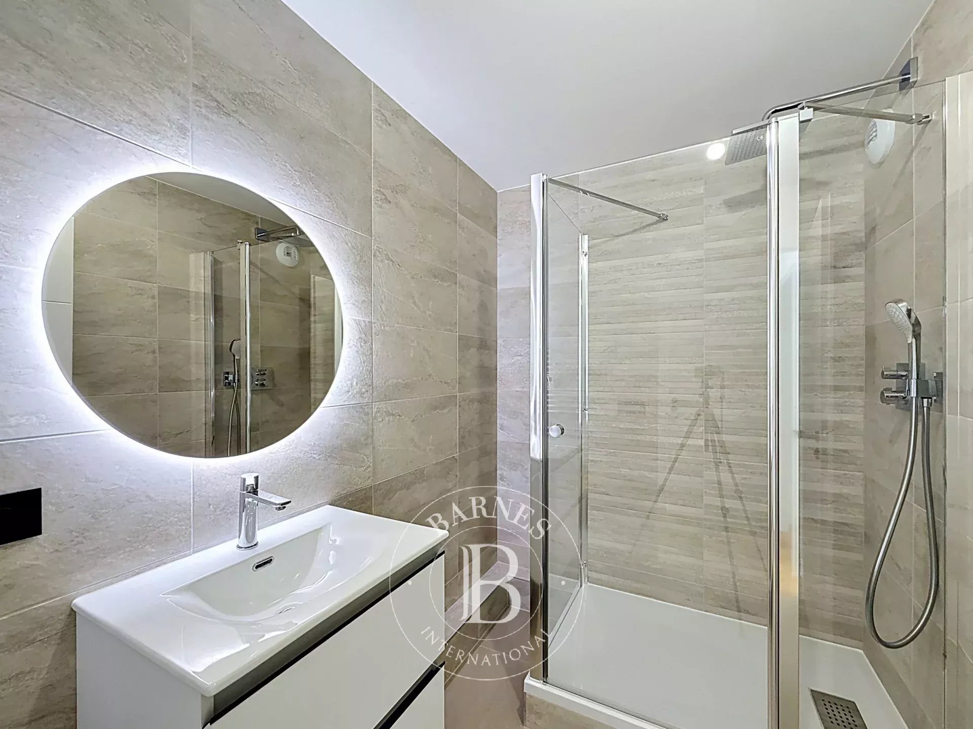 Neuilly-sur-Seine  - Piso 5 Cuartos 3 Habitaciones - picture 8