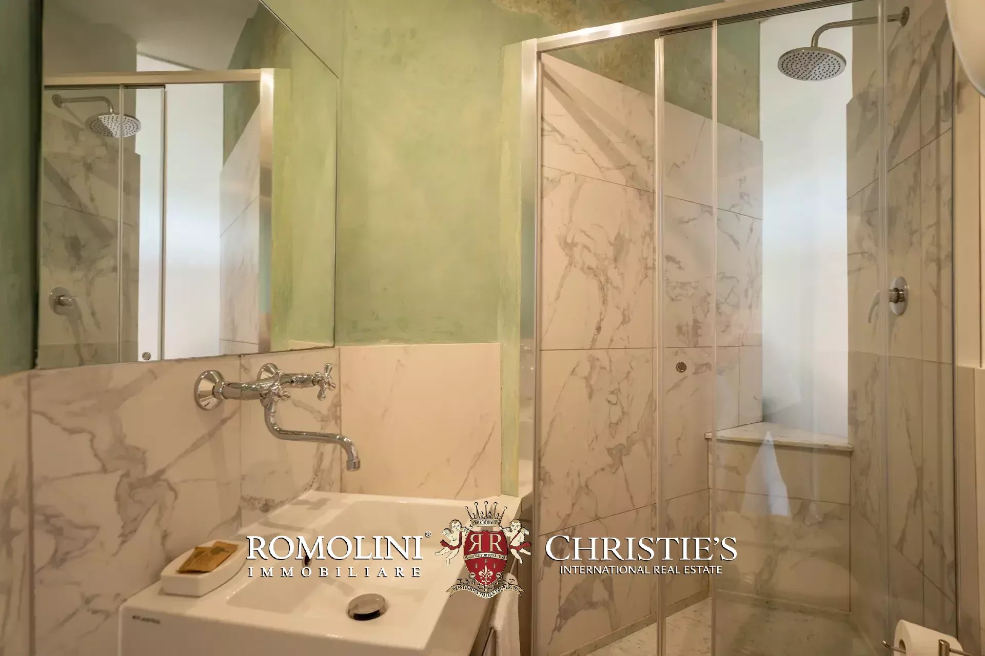 10 Bedroom Villa/Townhouse's Image 116