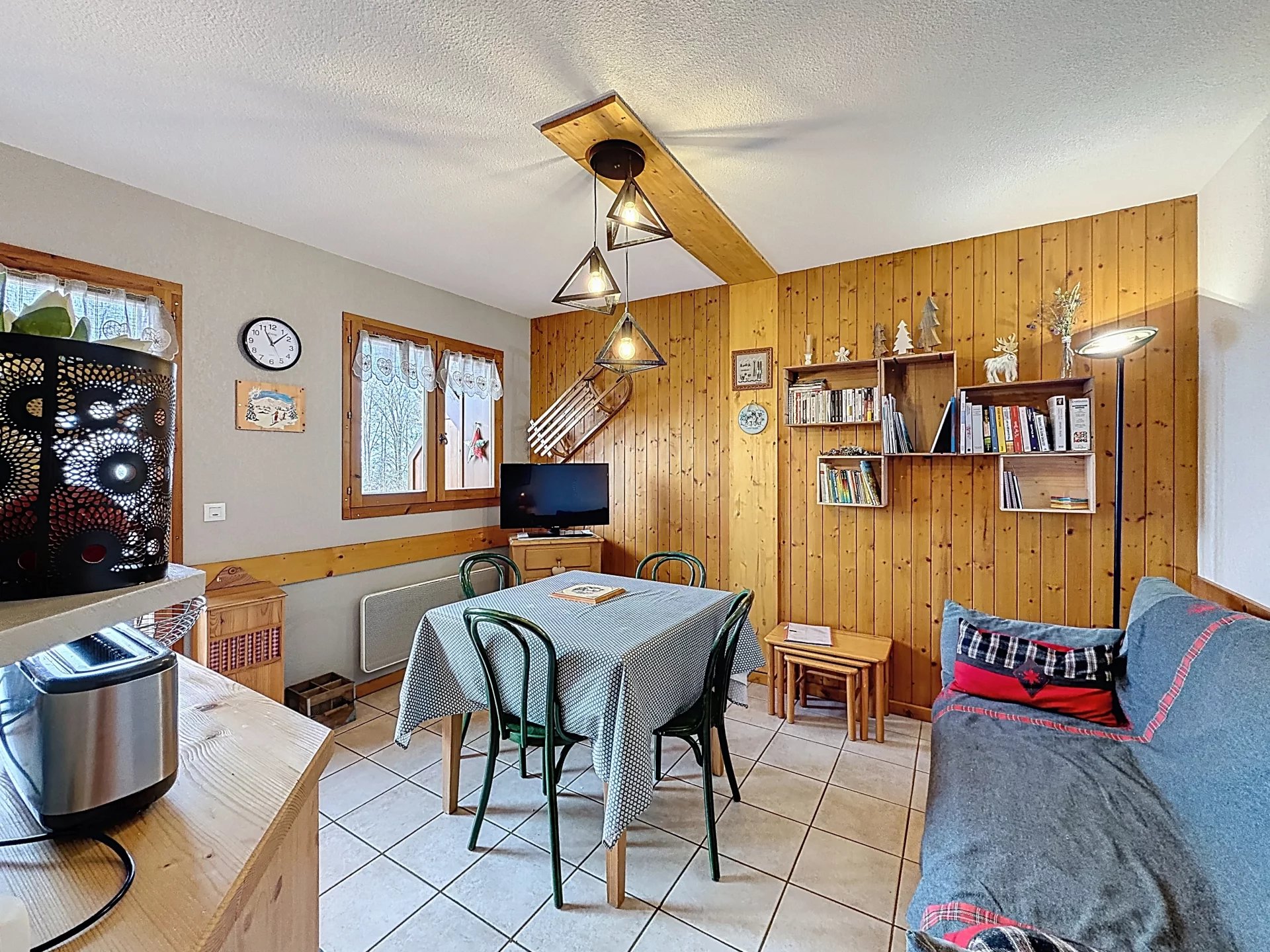 Agence immobilière de SOCIÉTÉ NOUVELLE A.I.C. 