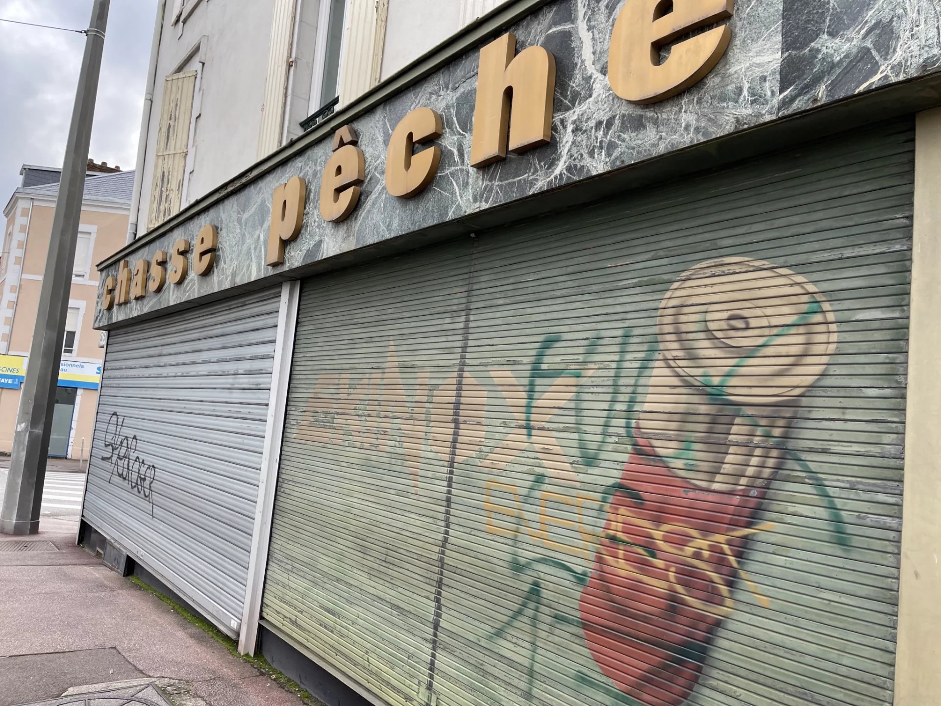 Local commercial a vendre