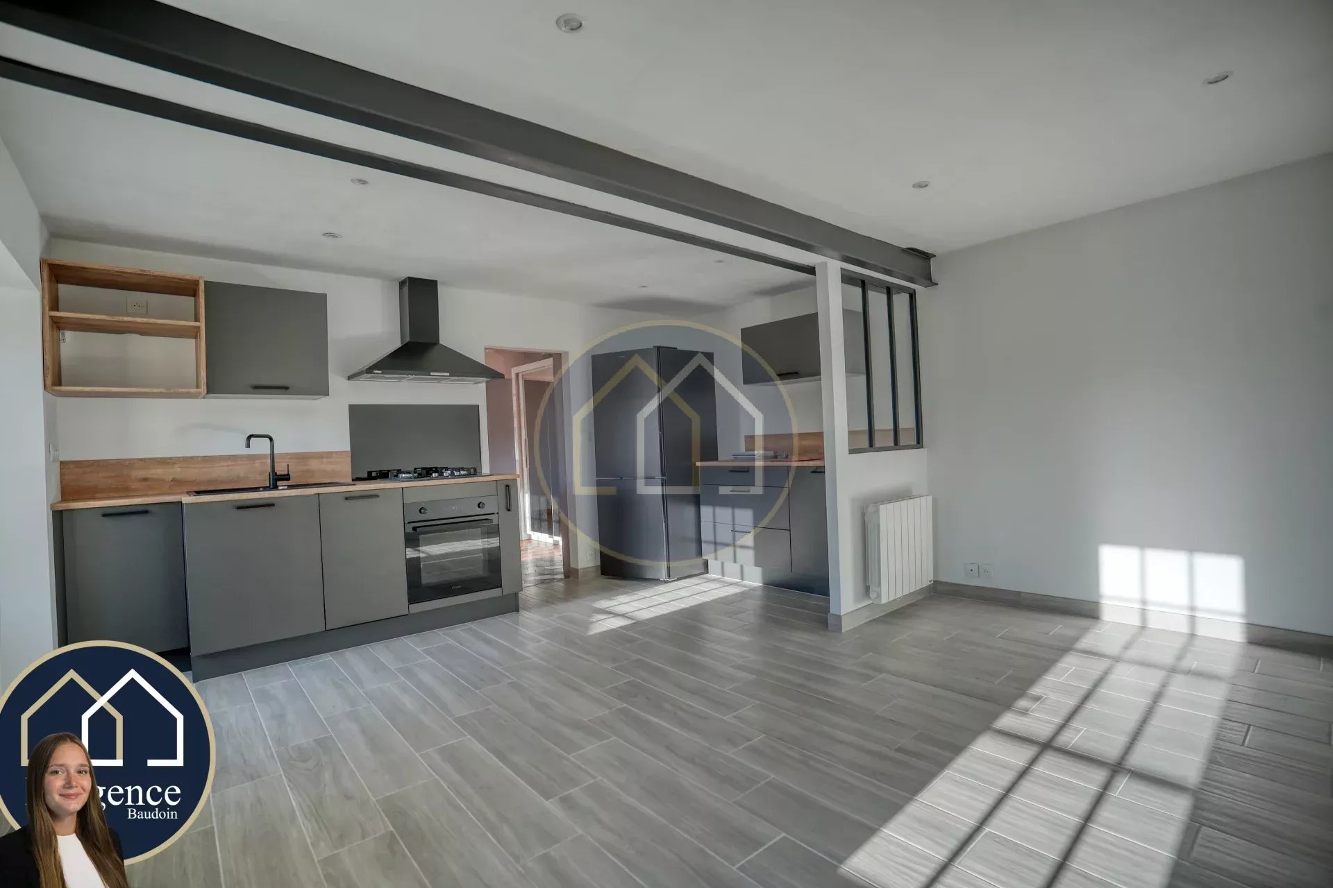 Charmante longère rénovée – 105 m² habitables + grenier aménageable + cour 212m2