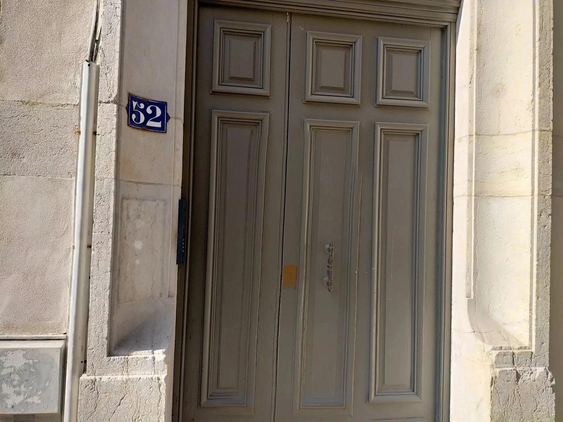 483318 Location Lyon 7ème