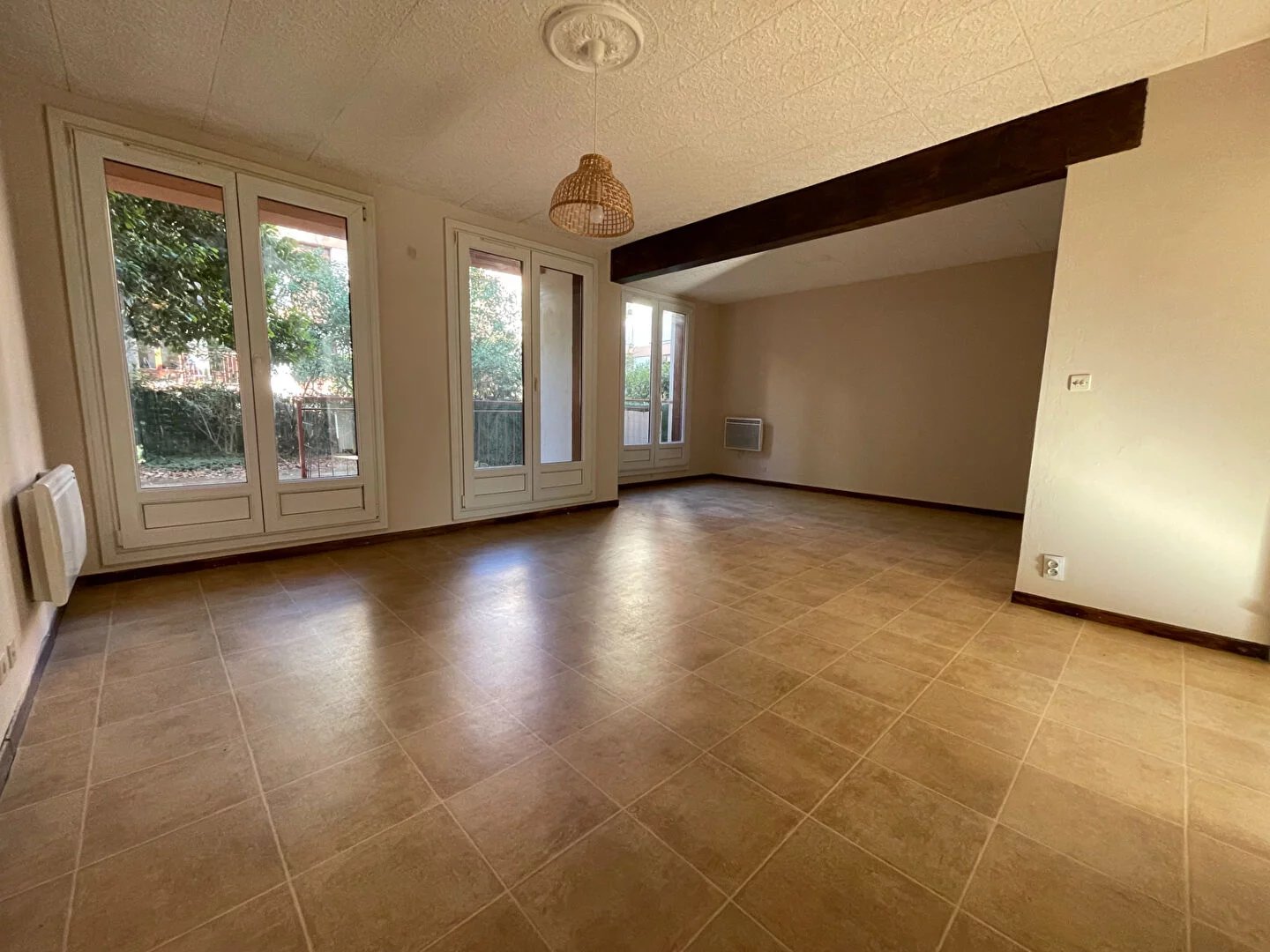 APPARTEMENT LES MILLES - 3 pièce(s) - 75 m2