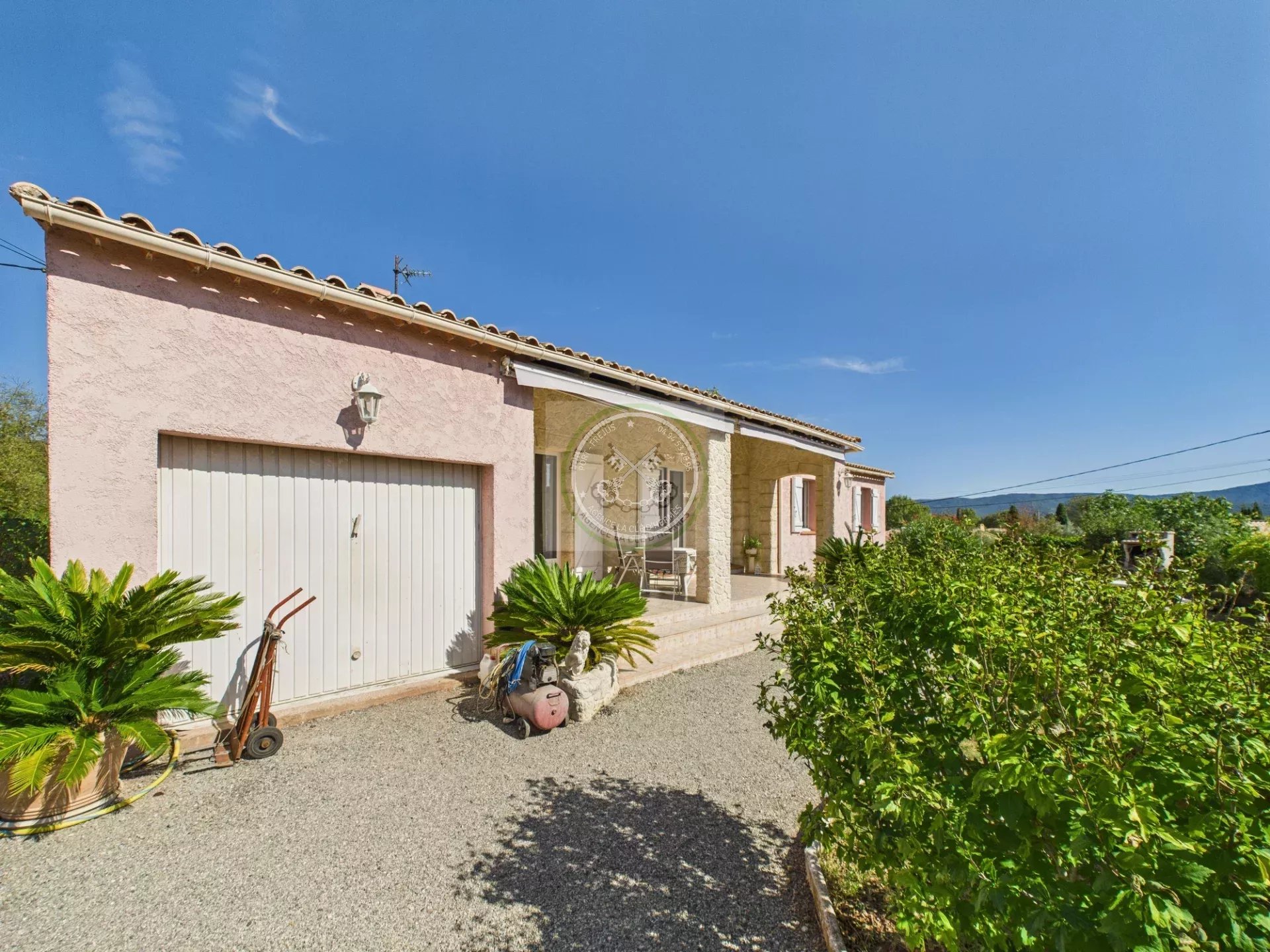 Agence immobilière de 