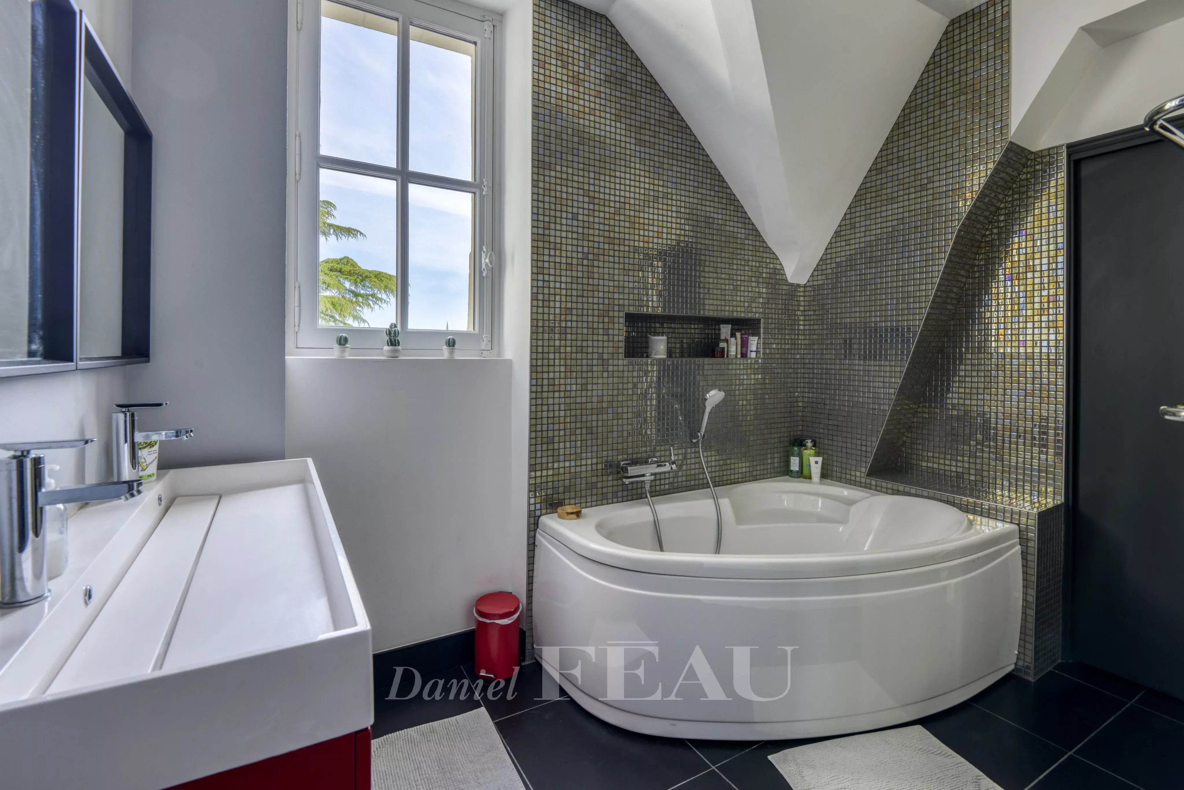 Sale Mansion Nantes