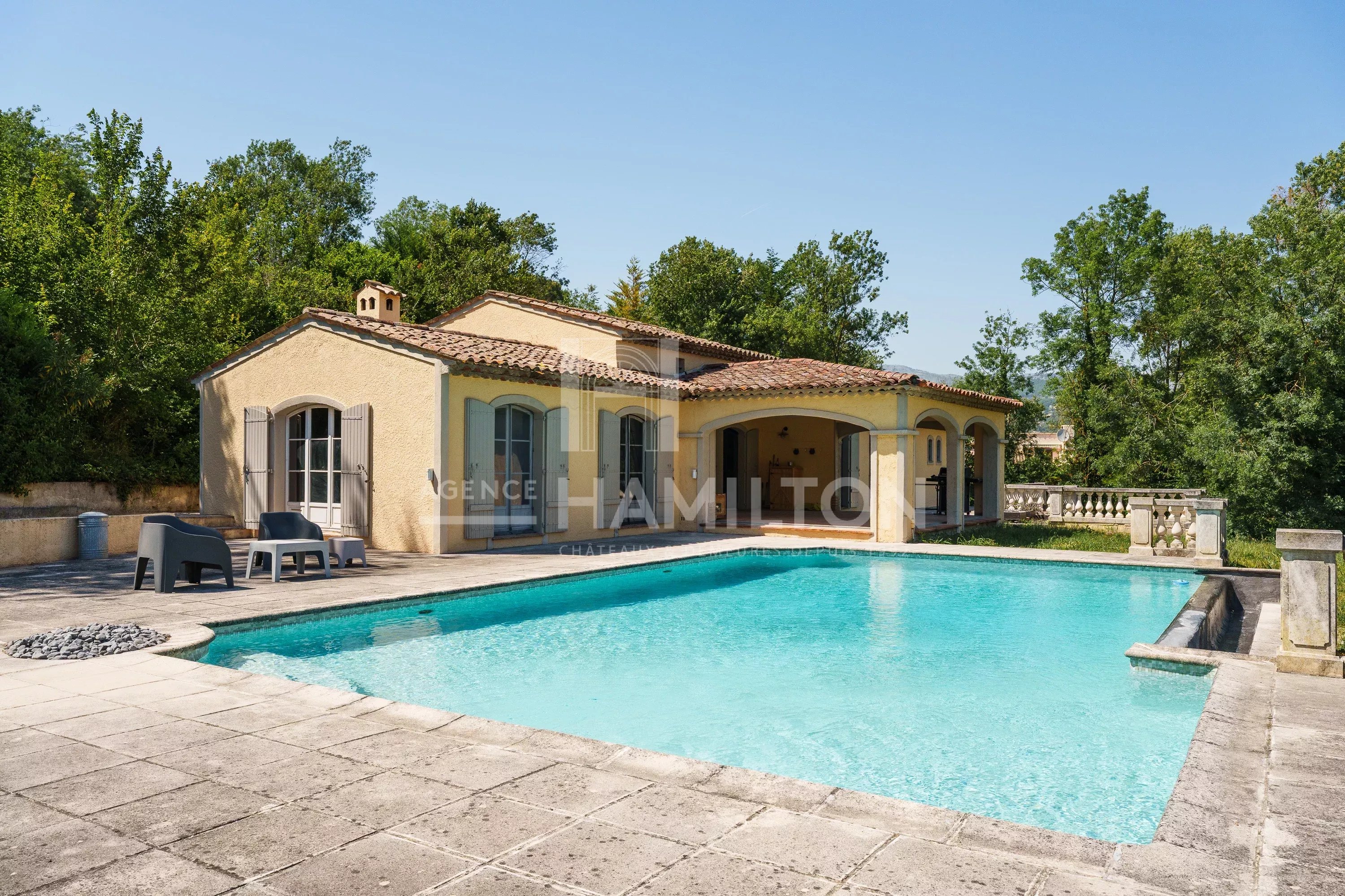 Villa traditionnelle de plain pied