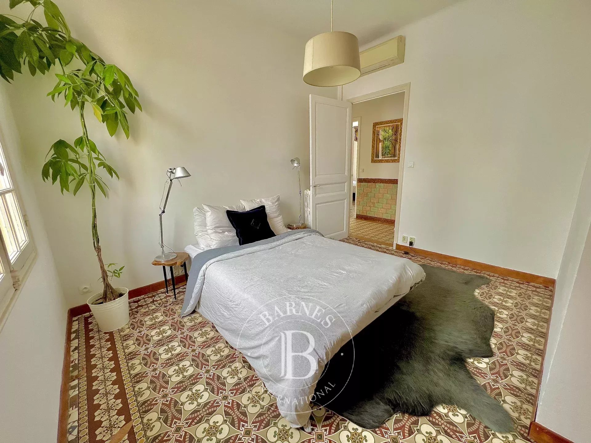 Daire Toulon - picture 12