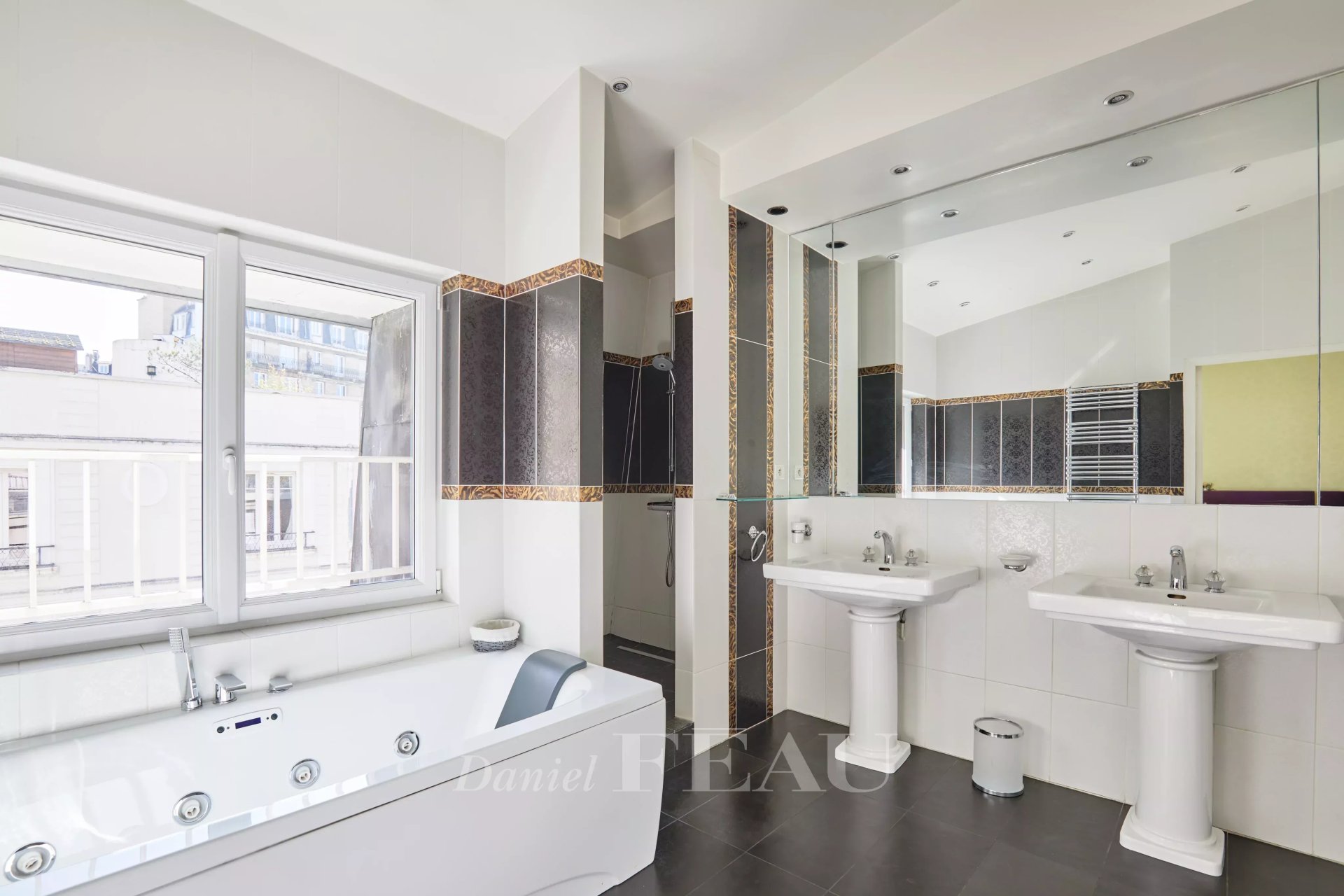 5 Bedroom Villa/Townhouse's Image 21