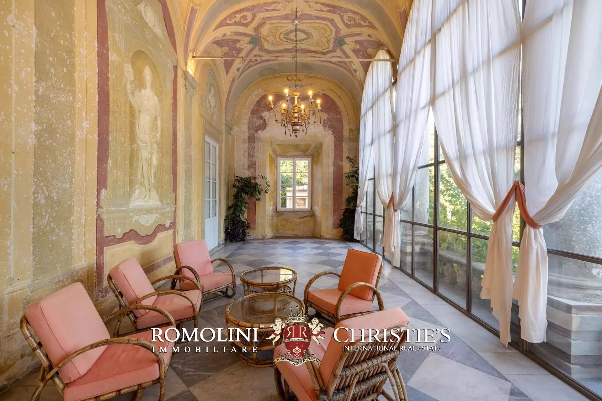 14 Bedroom Villa/Townhouse's Image 82
